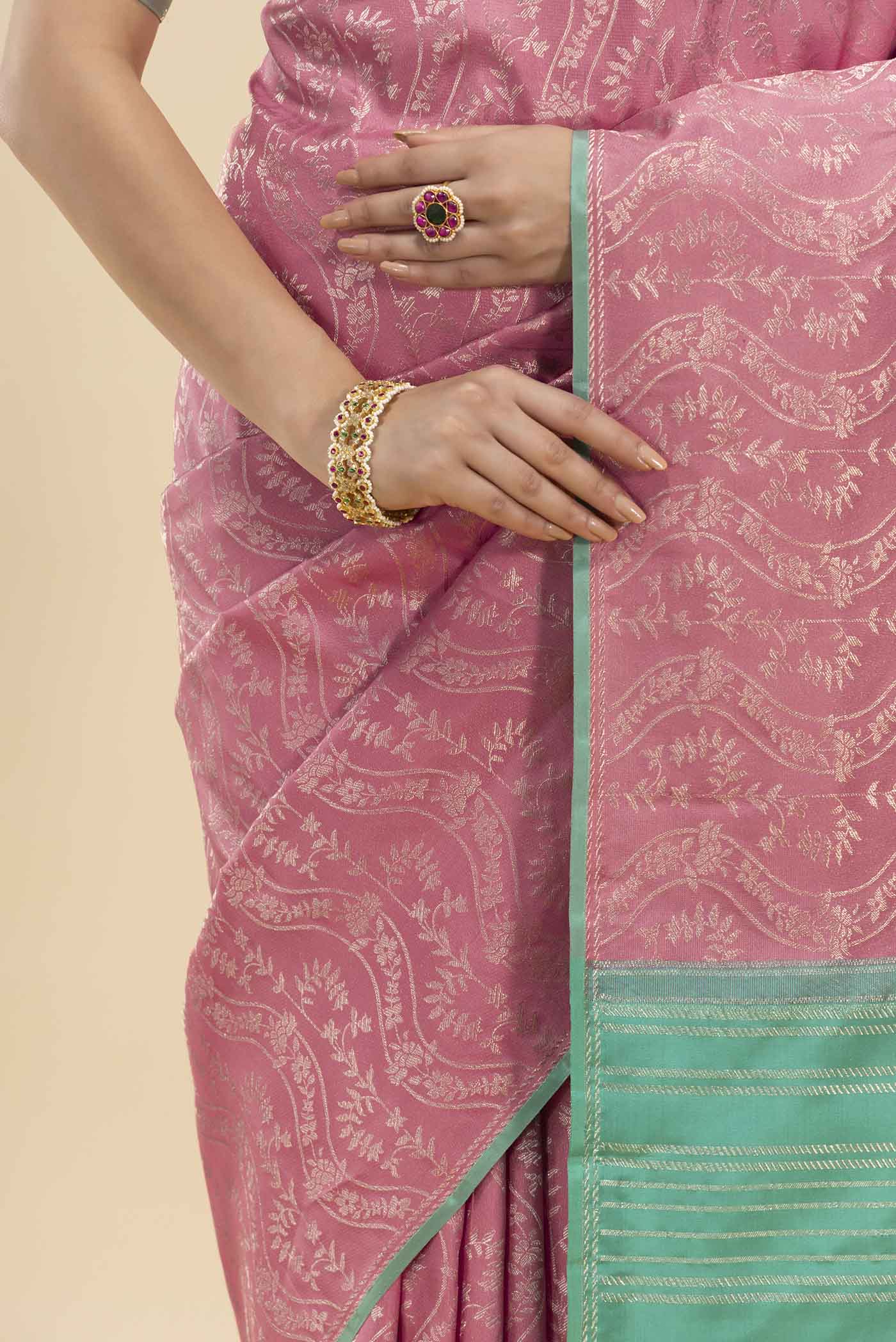 Ballari-Peach Kanchipuram Silk Saree - Image 4