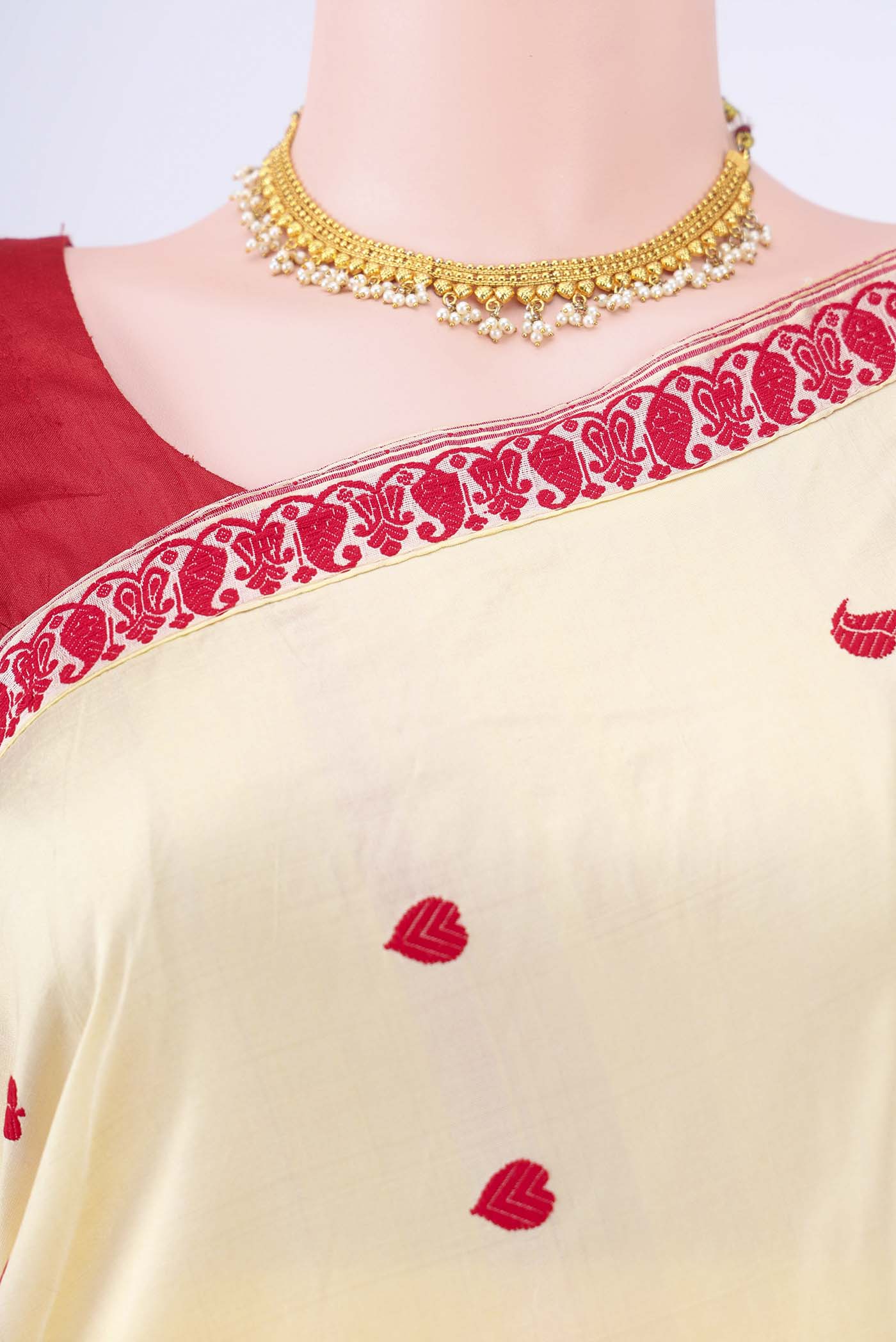Beige Dual Tone Assam Silk Saree - Image 2