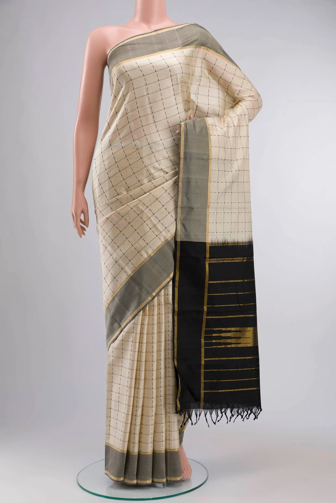 Beige Kanchipuram Silk Saree
