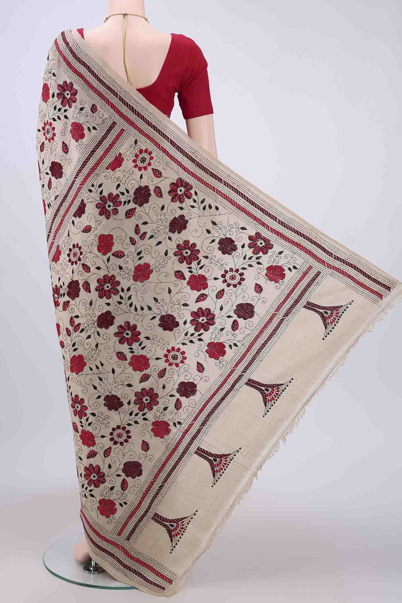 Beige Tussar Silk Saree - Image 3