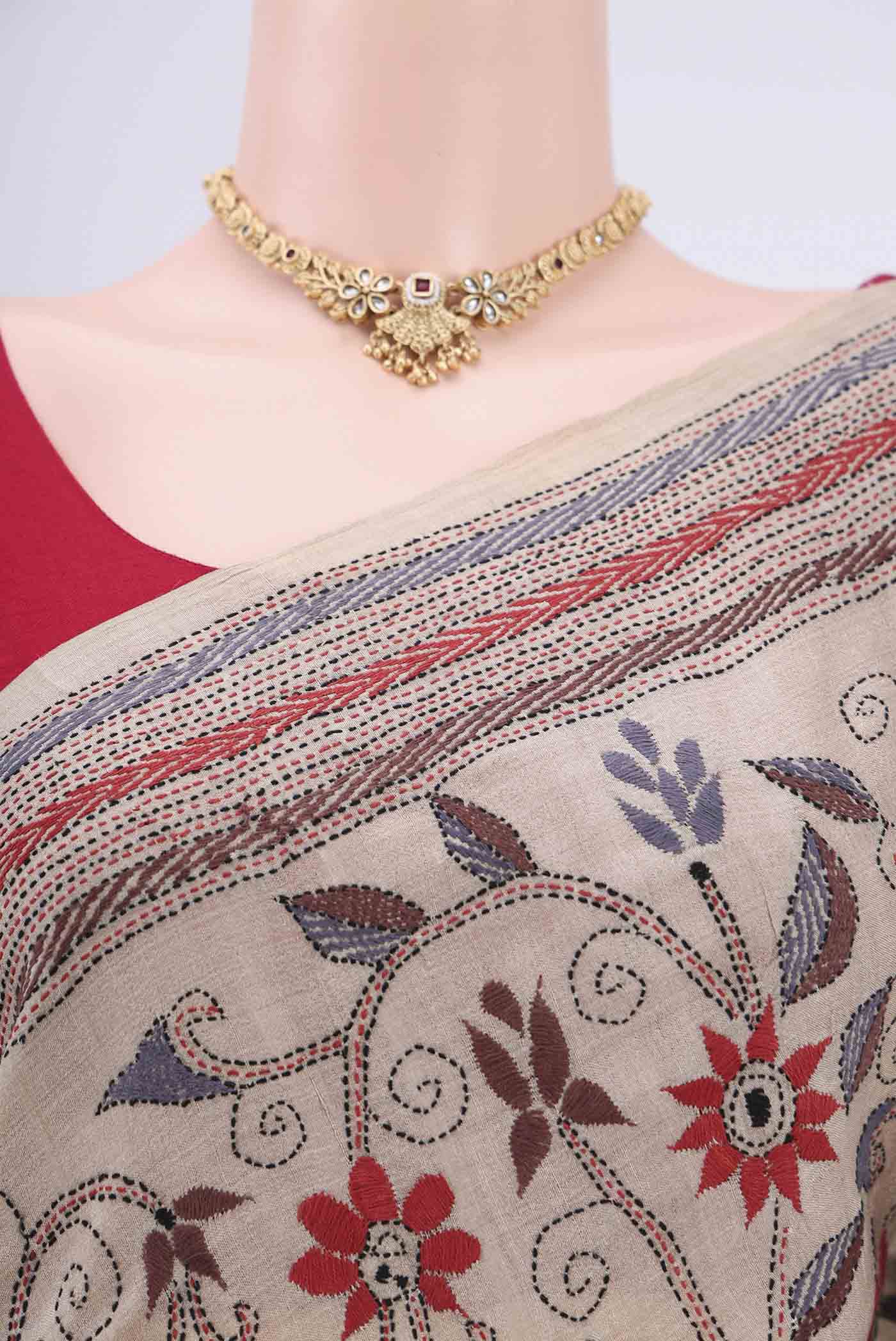 Beige Tussar Silk Saree - Image 2