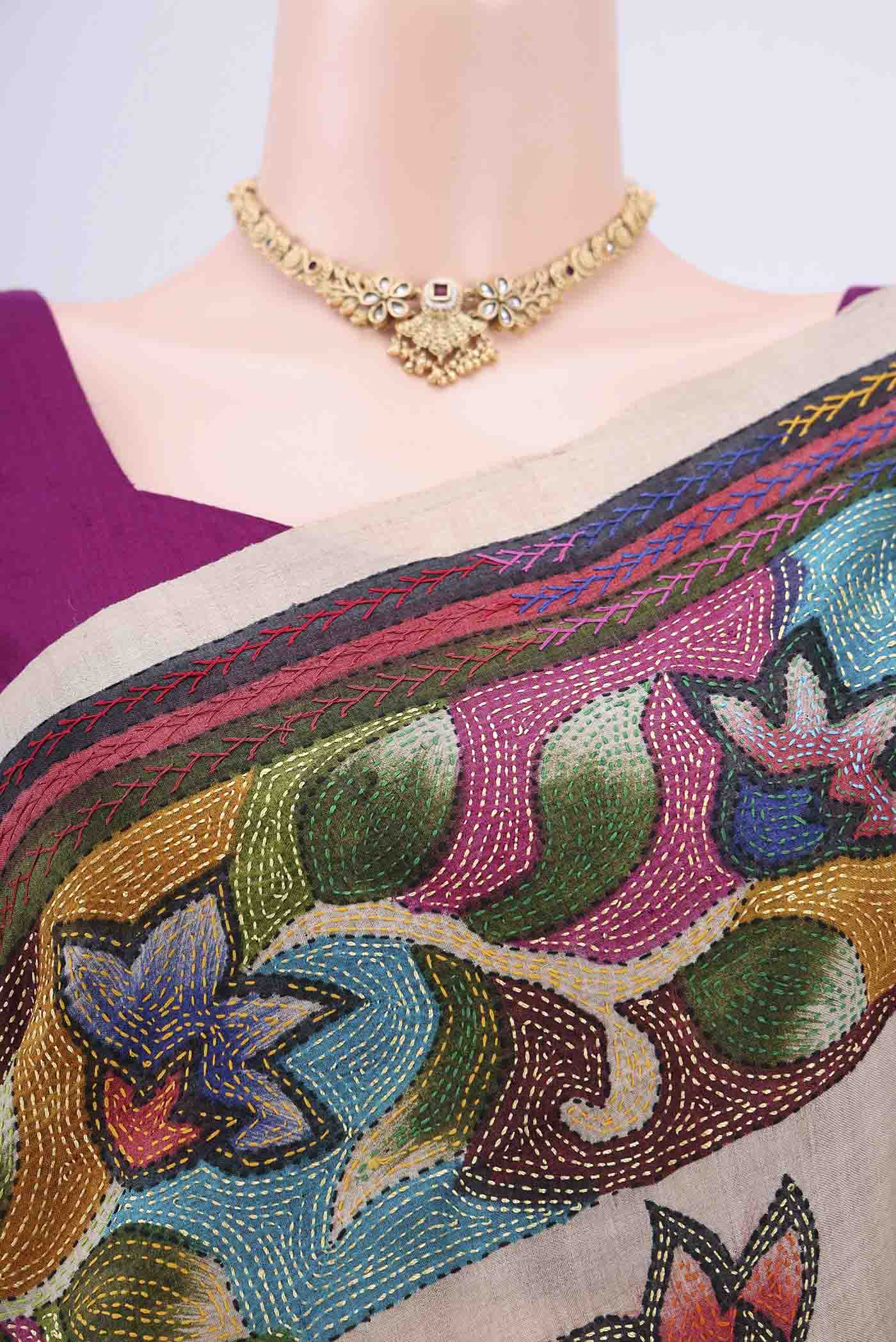 Beige Tussar Silk Saree - Image 2