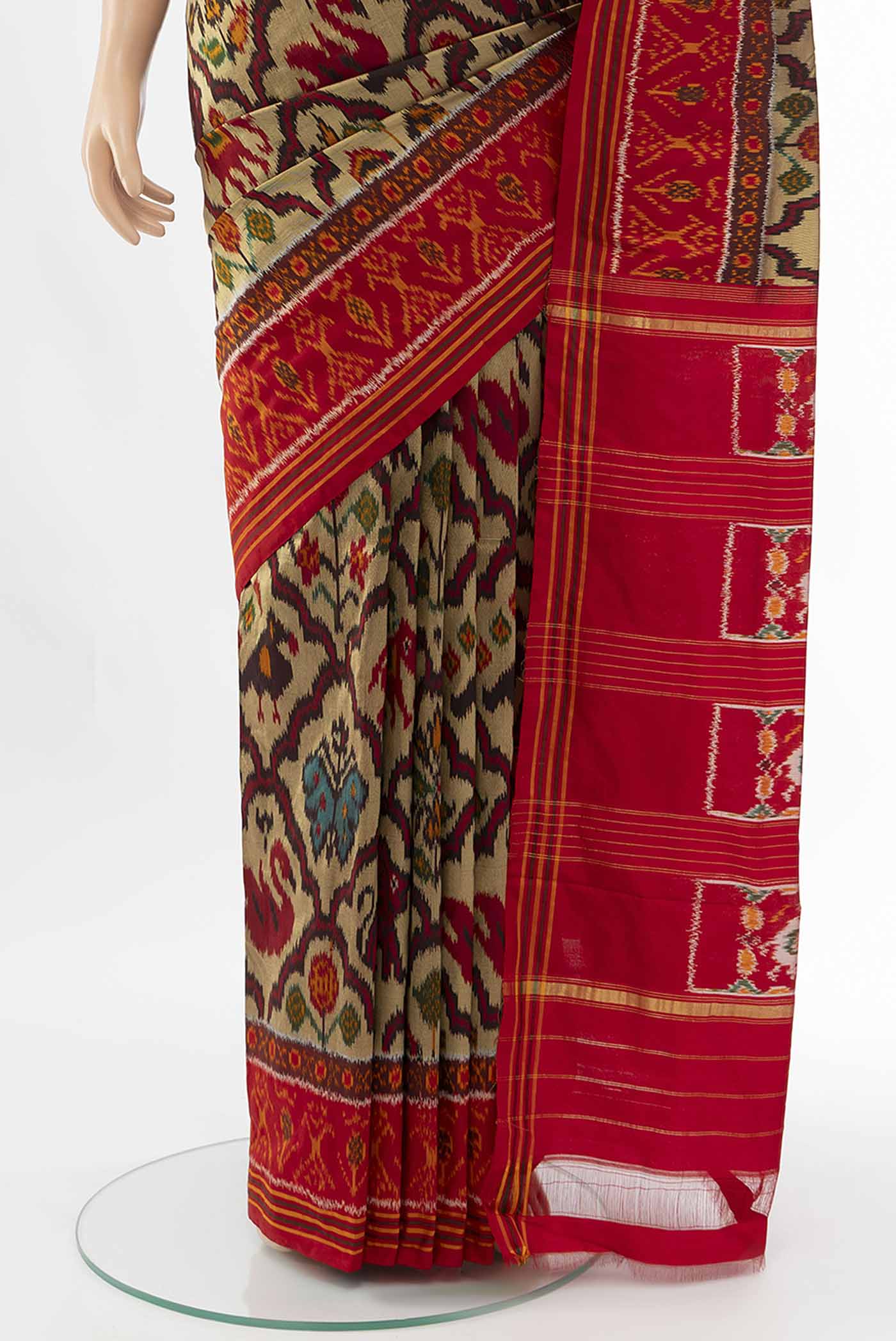 Beige Pochampally Silk Saree - Image 3