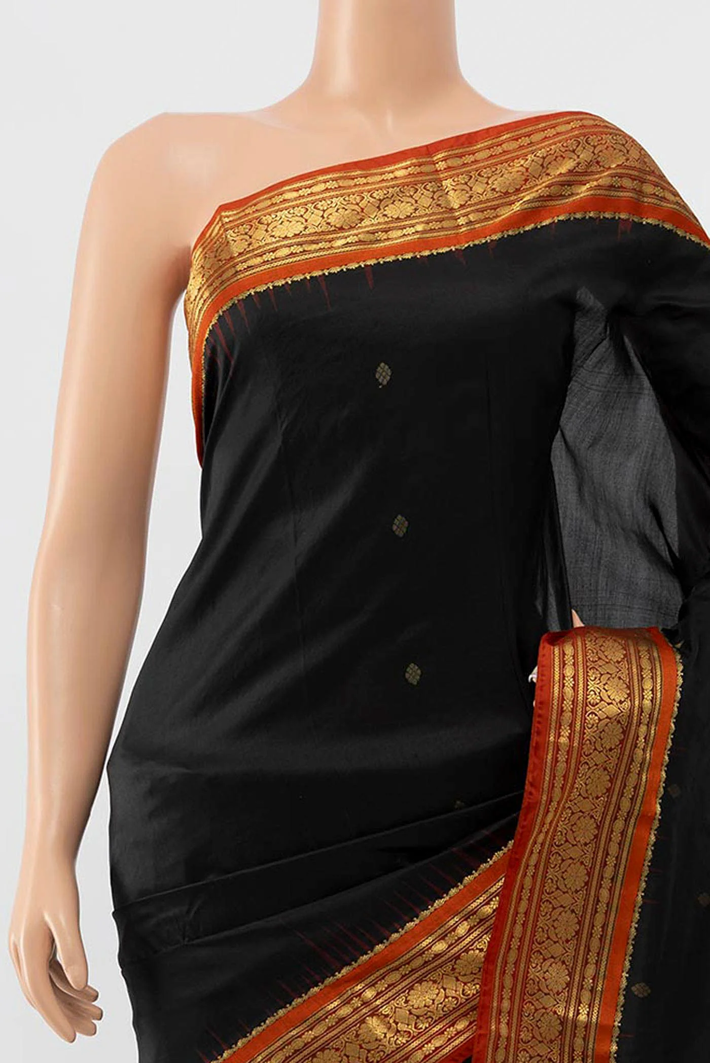 Black Bangalore Silk Saree - Image 2