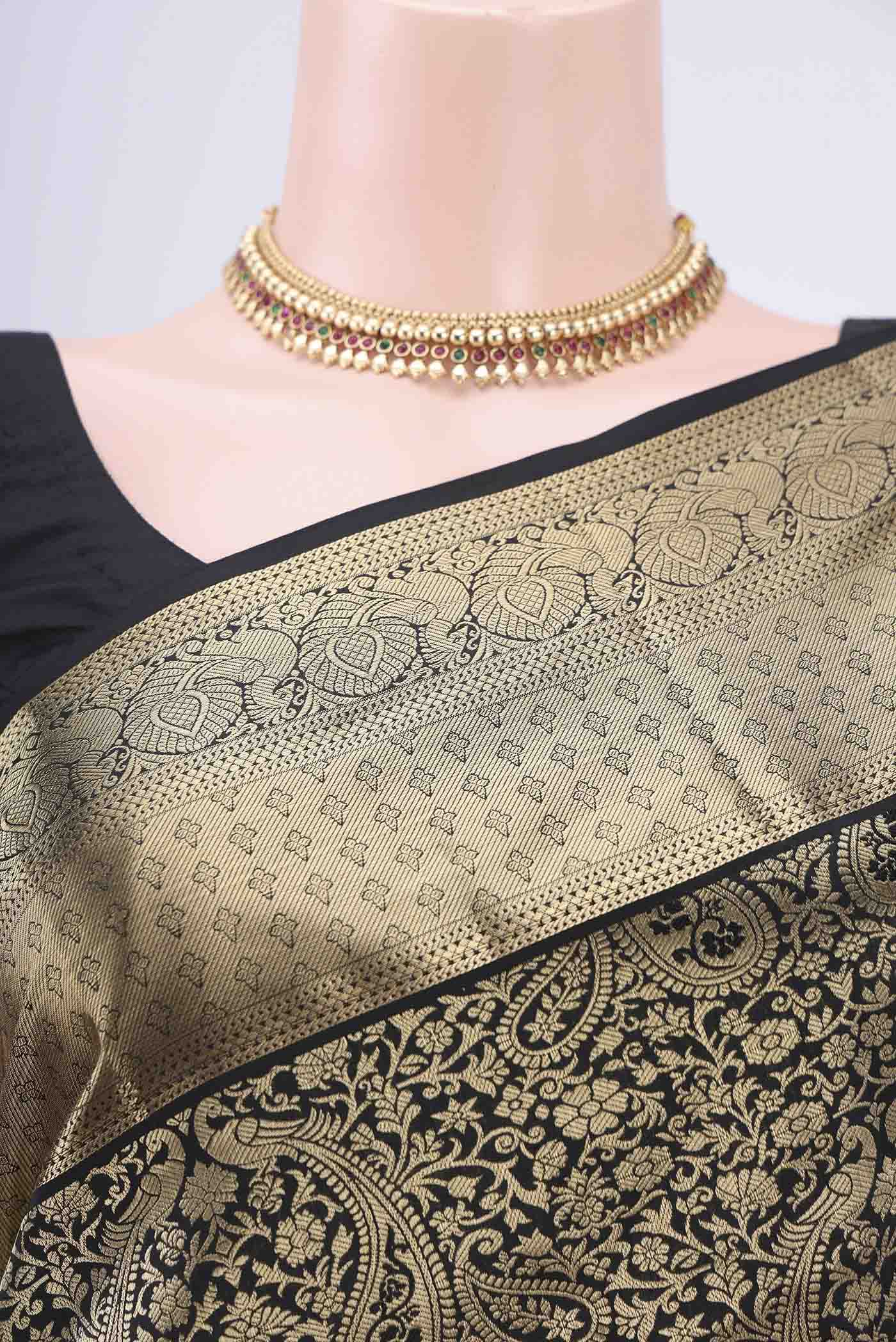 Black Bangalore Silk Saree - Image 2