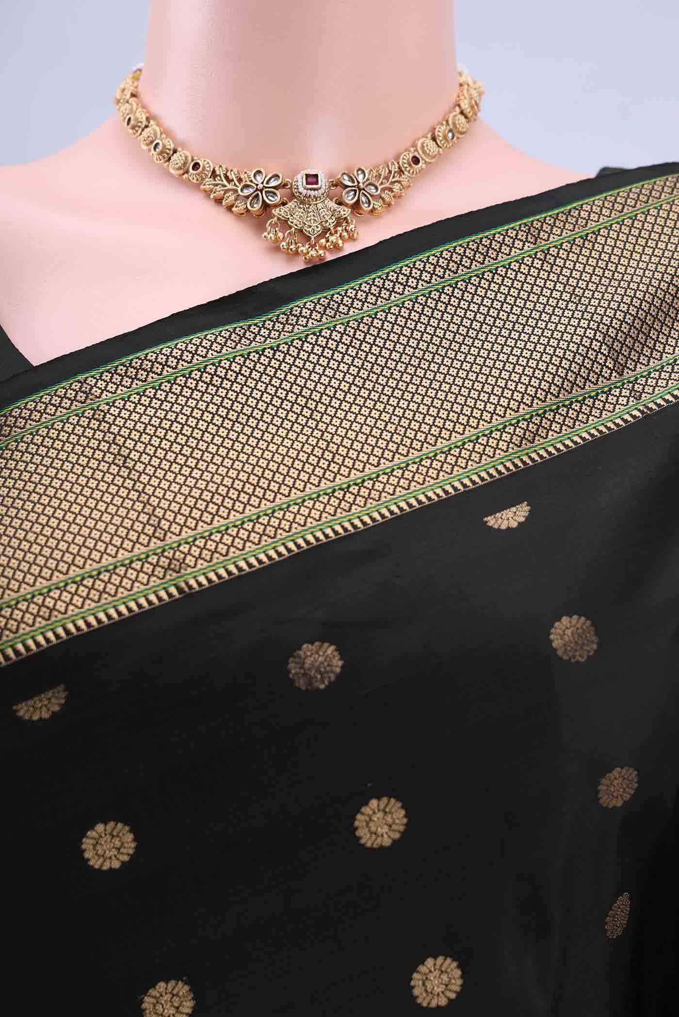 Black Blended Bangalore Silk Saree - Image 3
