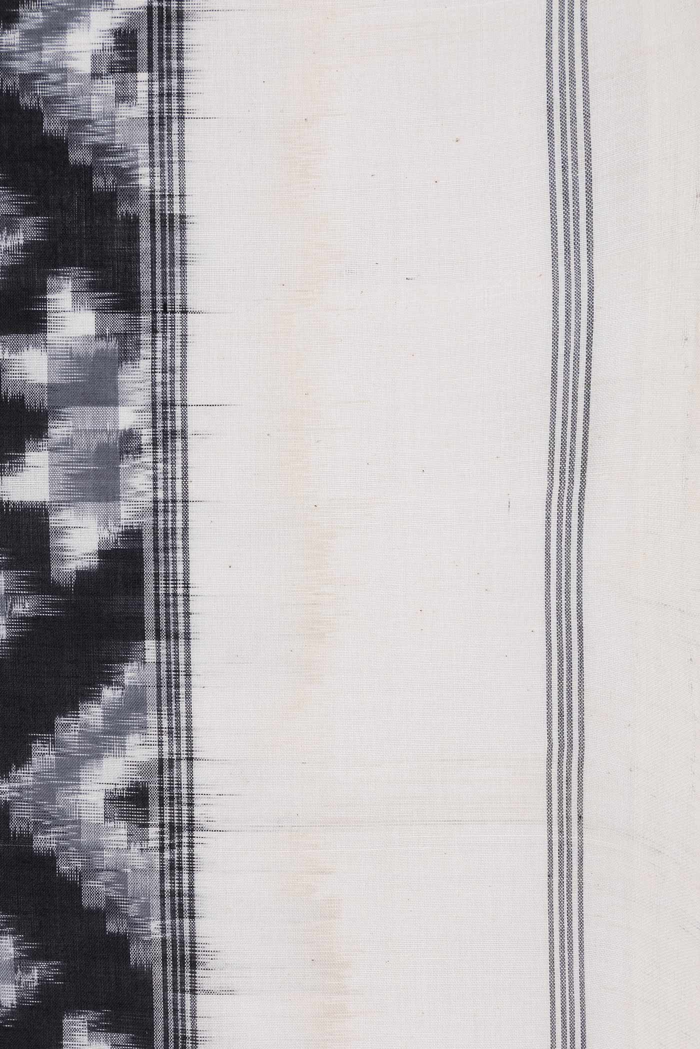 Black Dual Tone Double Ikat Saree - Image 3
