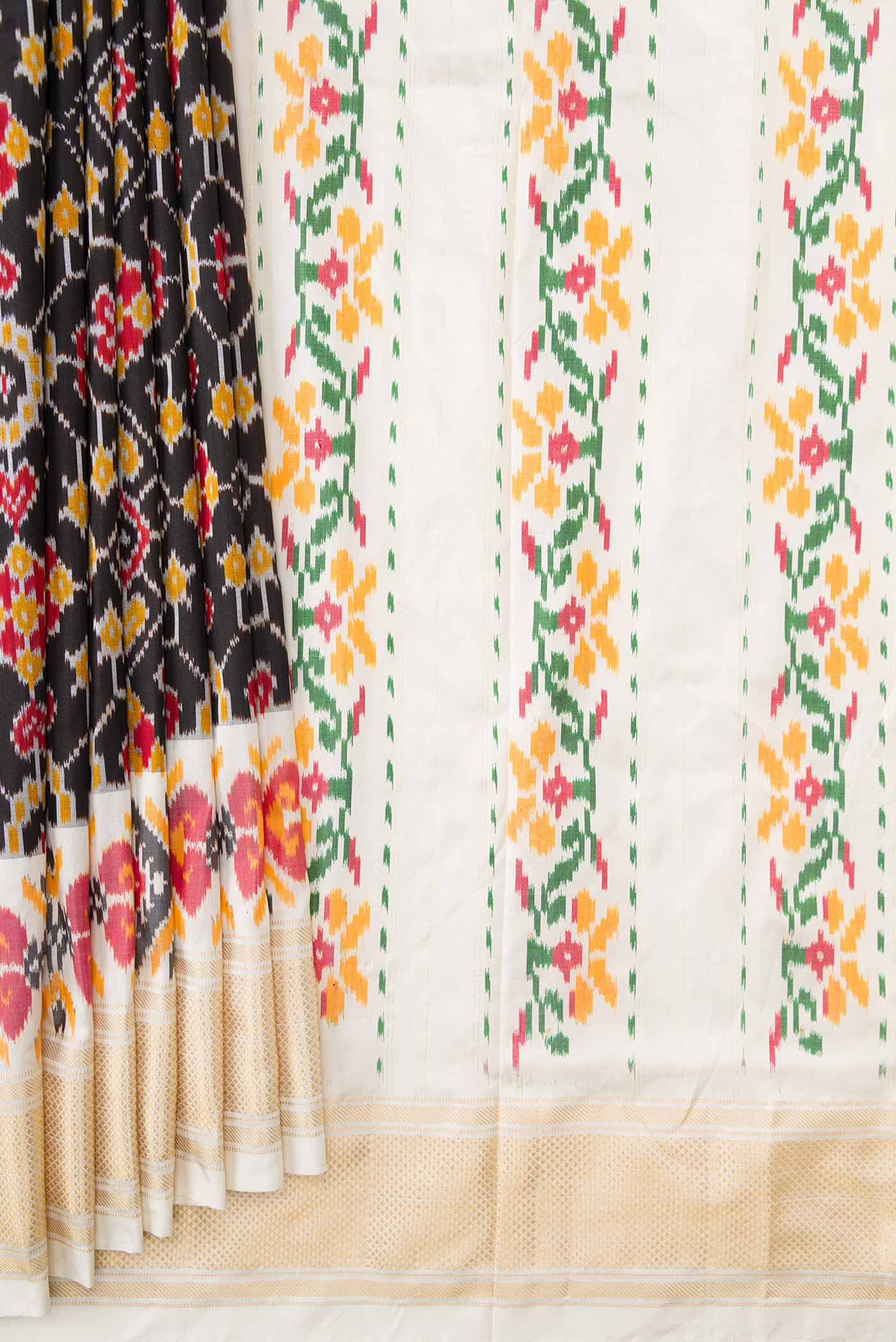 Black Dual Tone Double Ikat Saree - Image 4