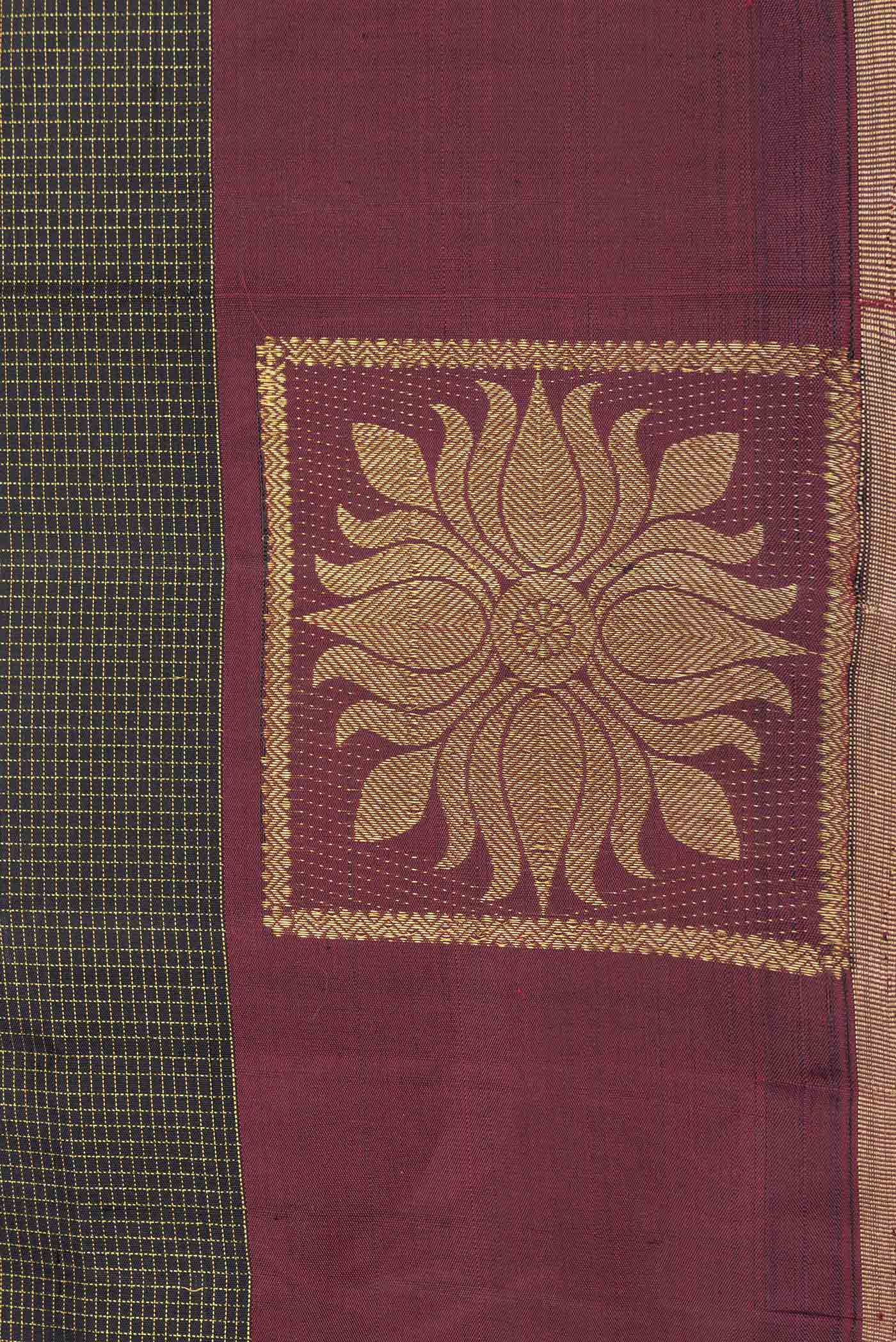 Black Dual Tone Kanjivaram Saree - Image 3