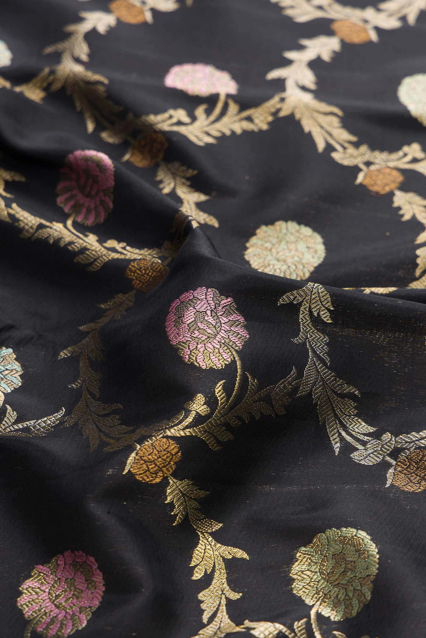 Black Dual Tone Kanjivaram Silk Saree - Image 2