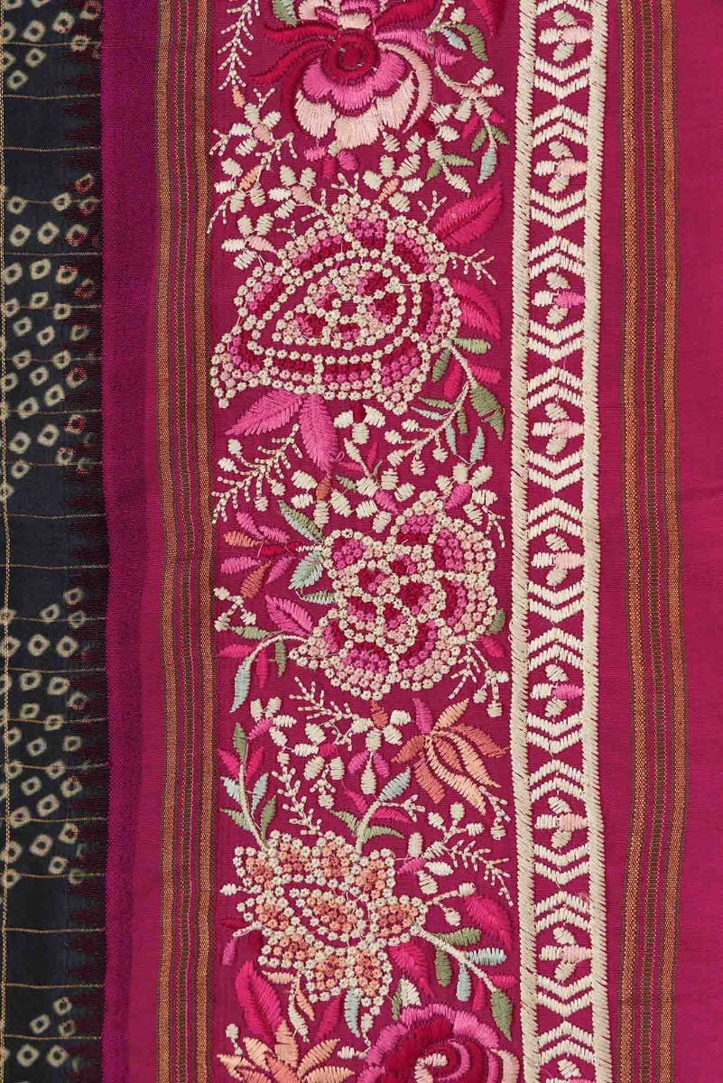 Black Dual Tone Kanchipuram Silk Saree - Image 4