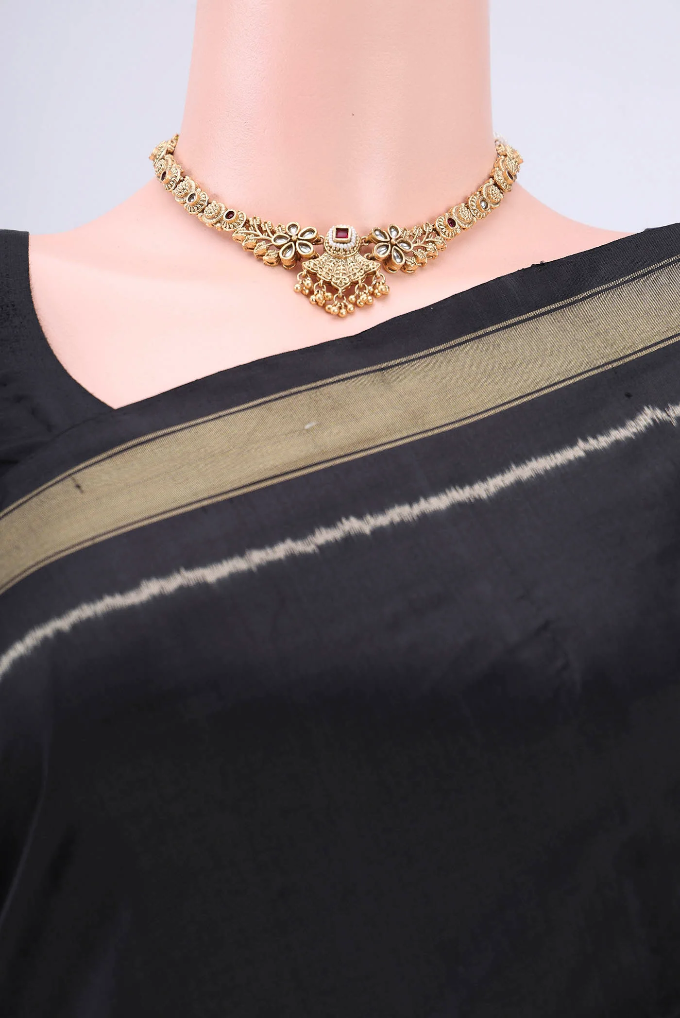 Black Pochampally Silk Saree - Image 2