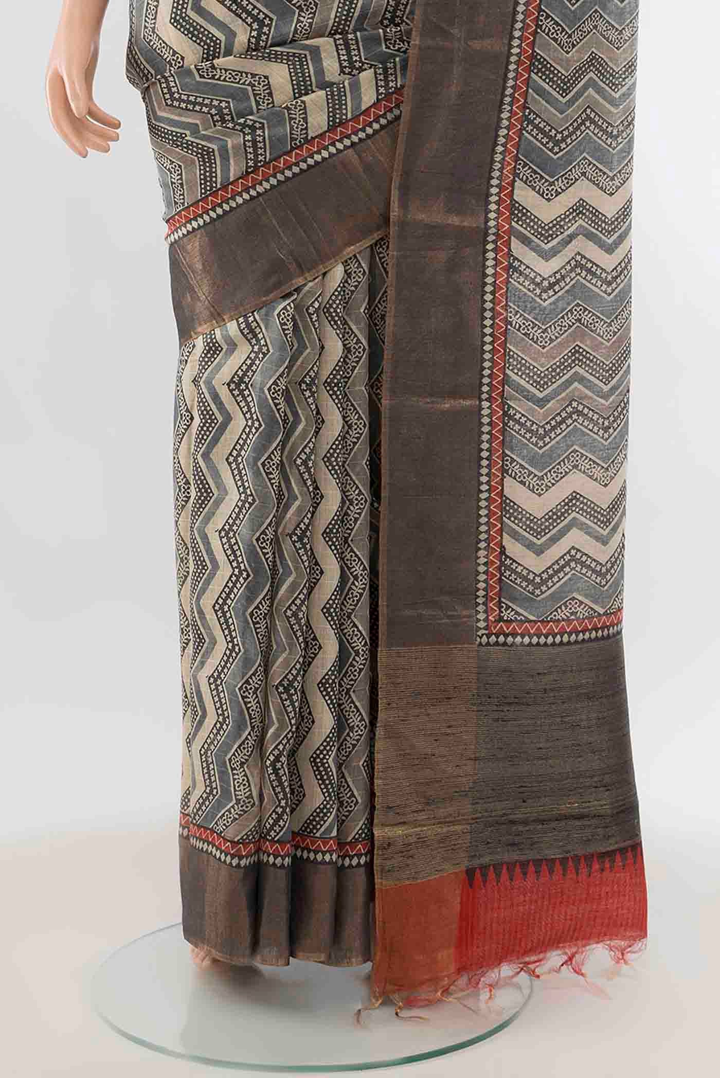 Grey Tussar Silk Saree - Image 3