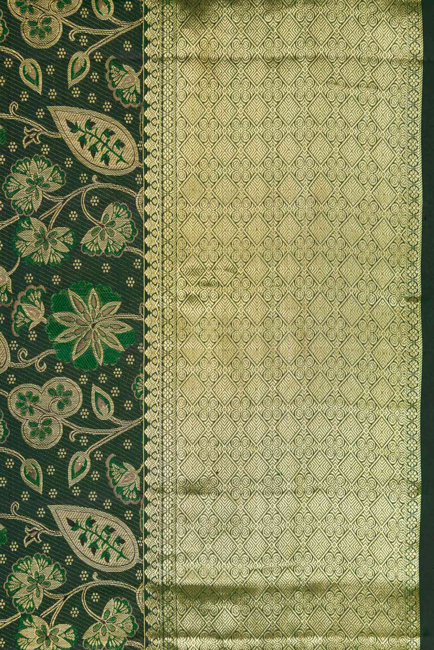 Bottle Green Kanchipuram Silk Saree - Image 3