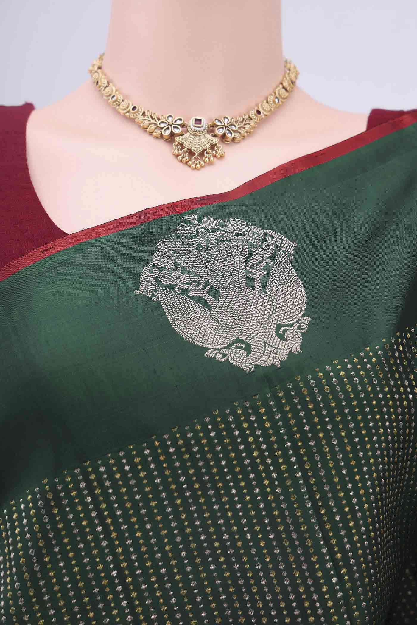 Bottle Green Kanchipuram Saree - Image 2