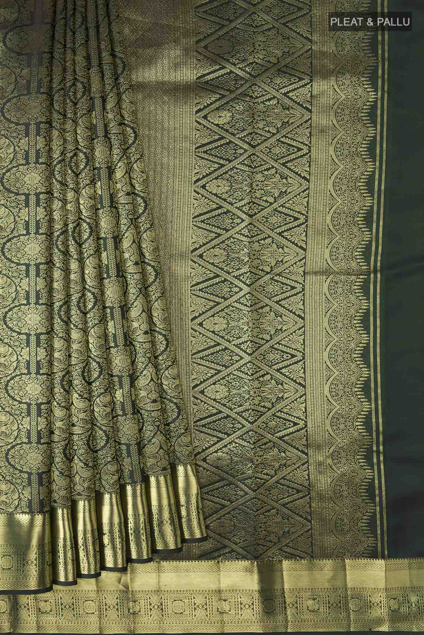 Bottle Green Kanchipuram Silk Saree - Image 4