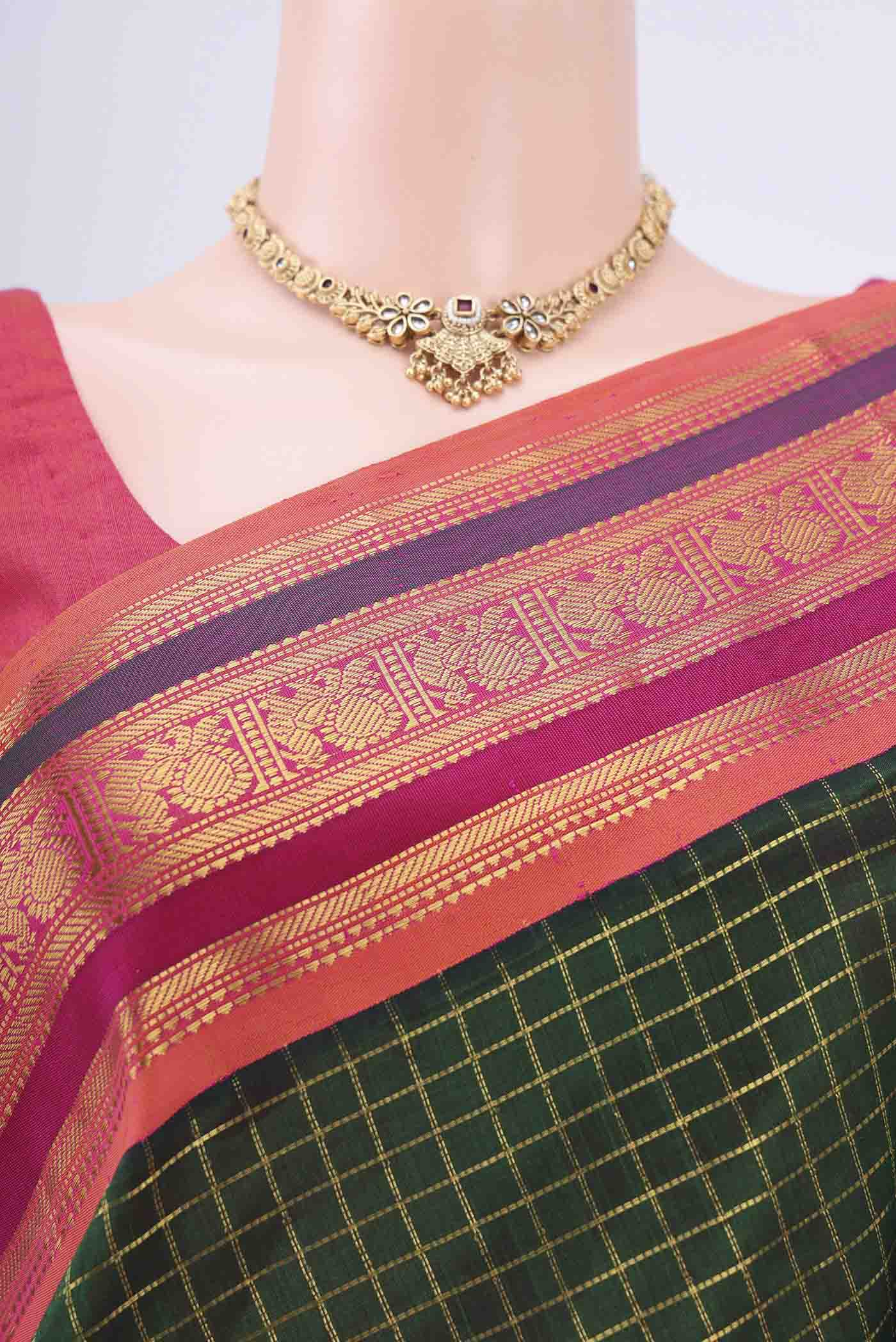 Bottle Green Silk Cotton Saree - Image 2