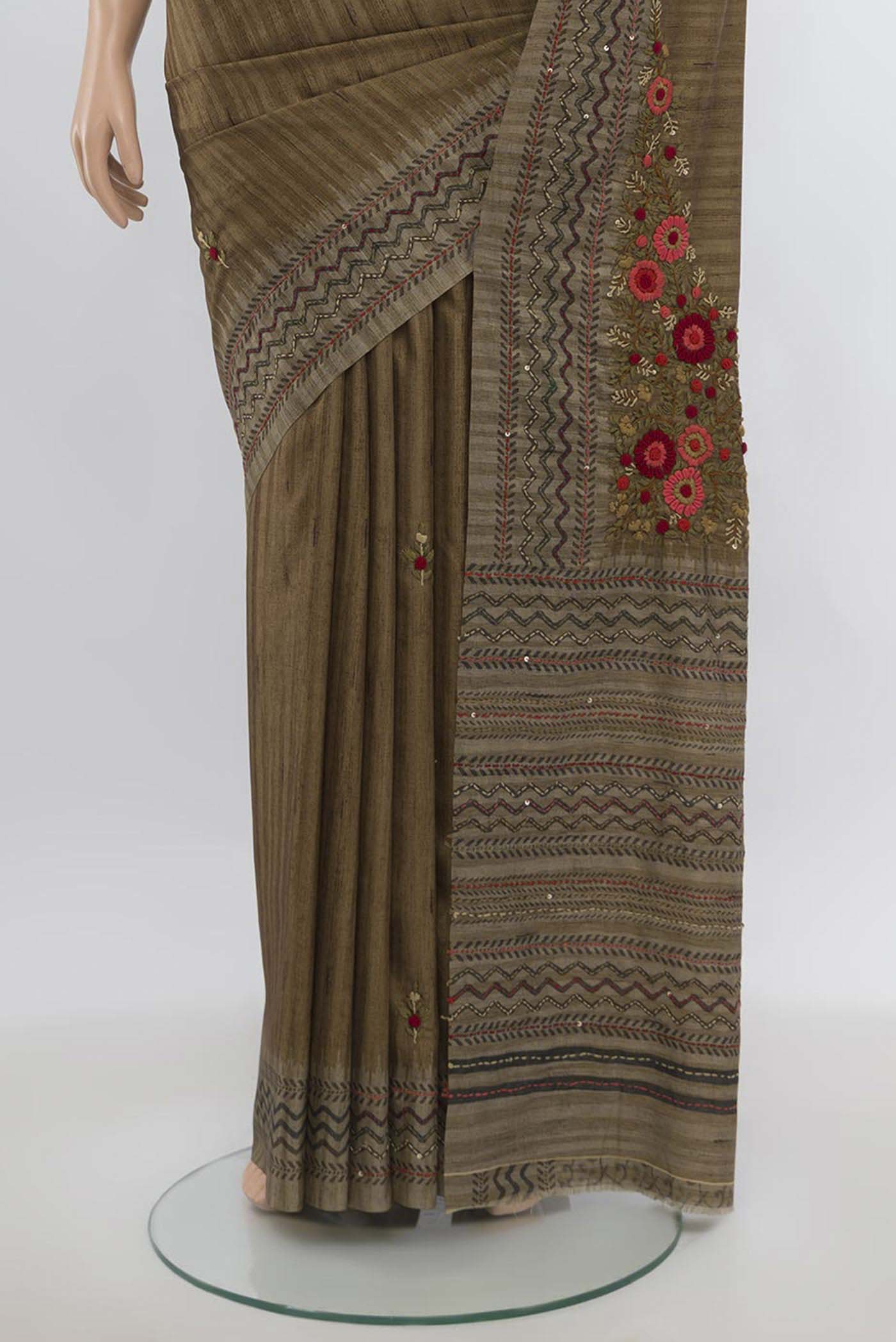 Brown Blended Tussar Silk Saree - Image 3