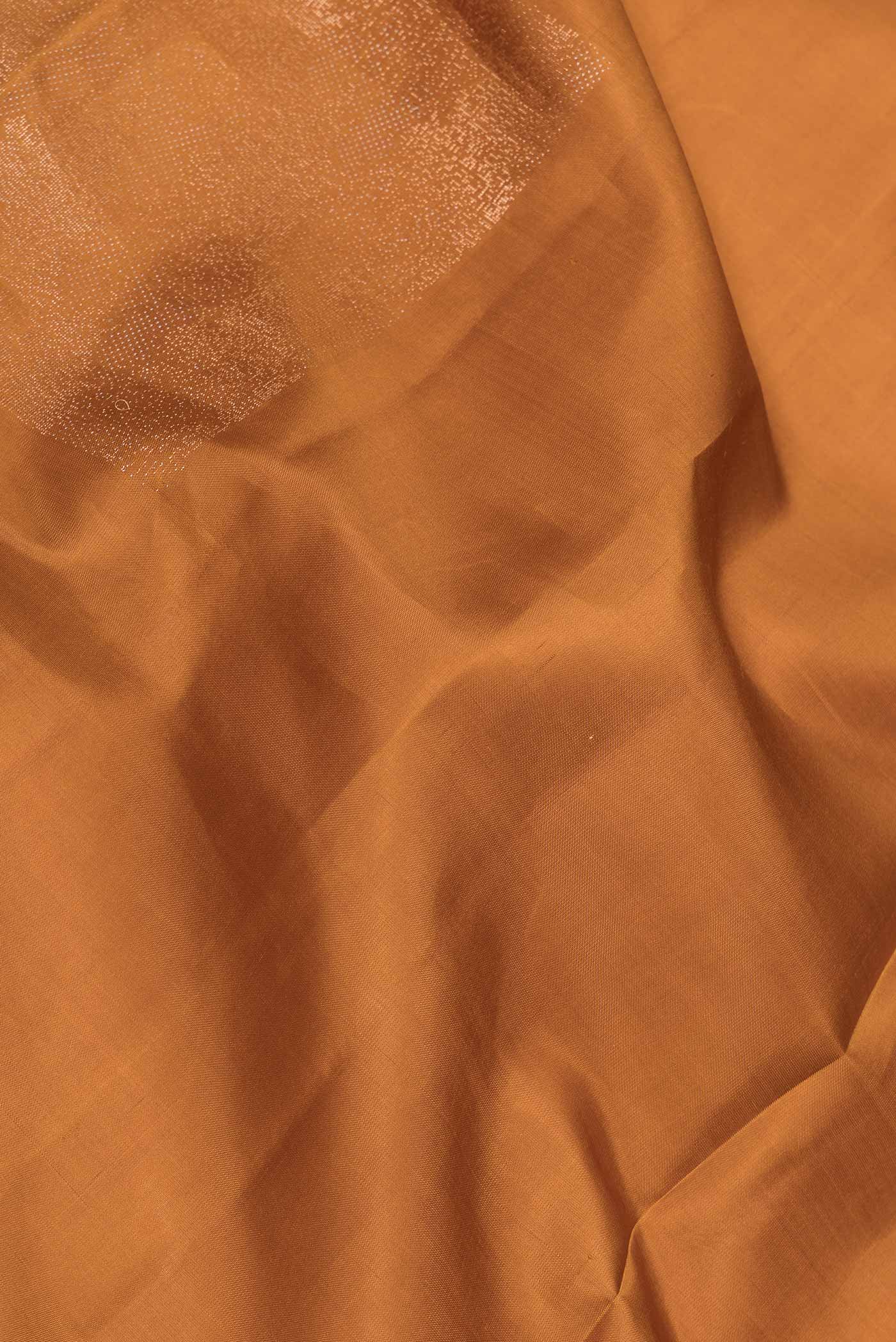 Burgundy Dual Tone Soft Silk Saree - Image 2