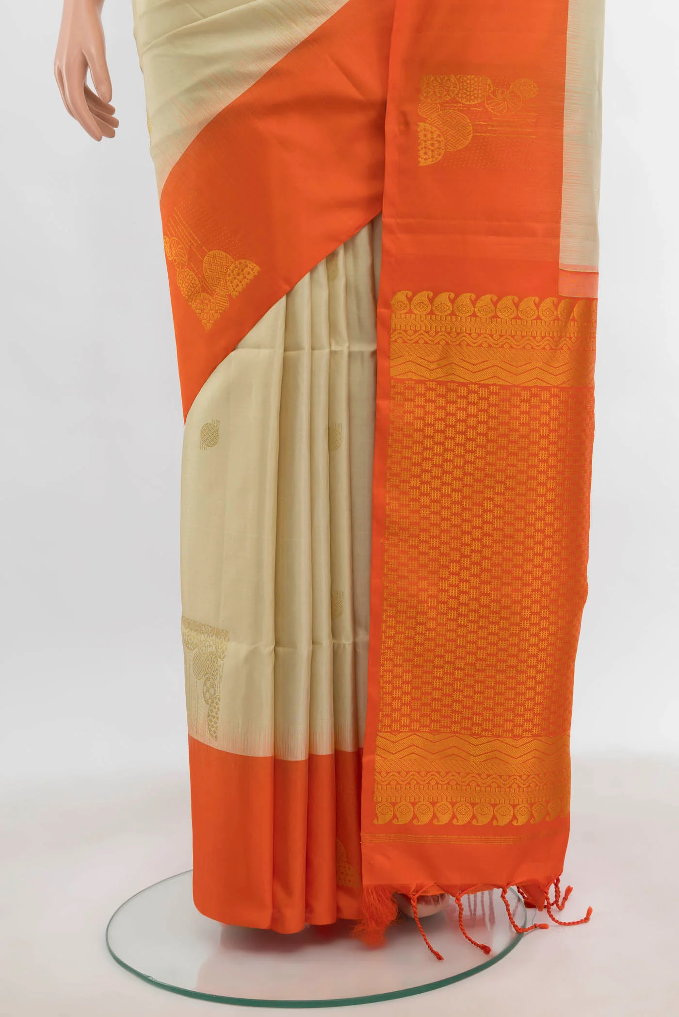 Cream Soft Silk Saree - Image 3