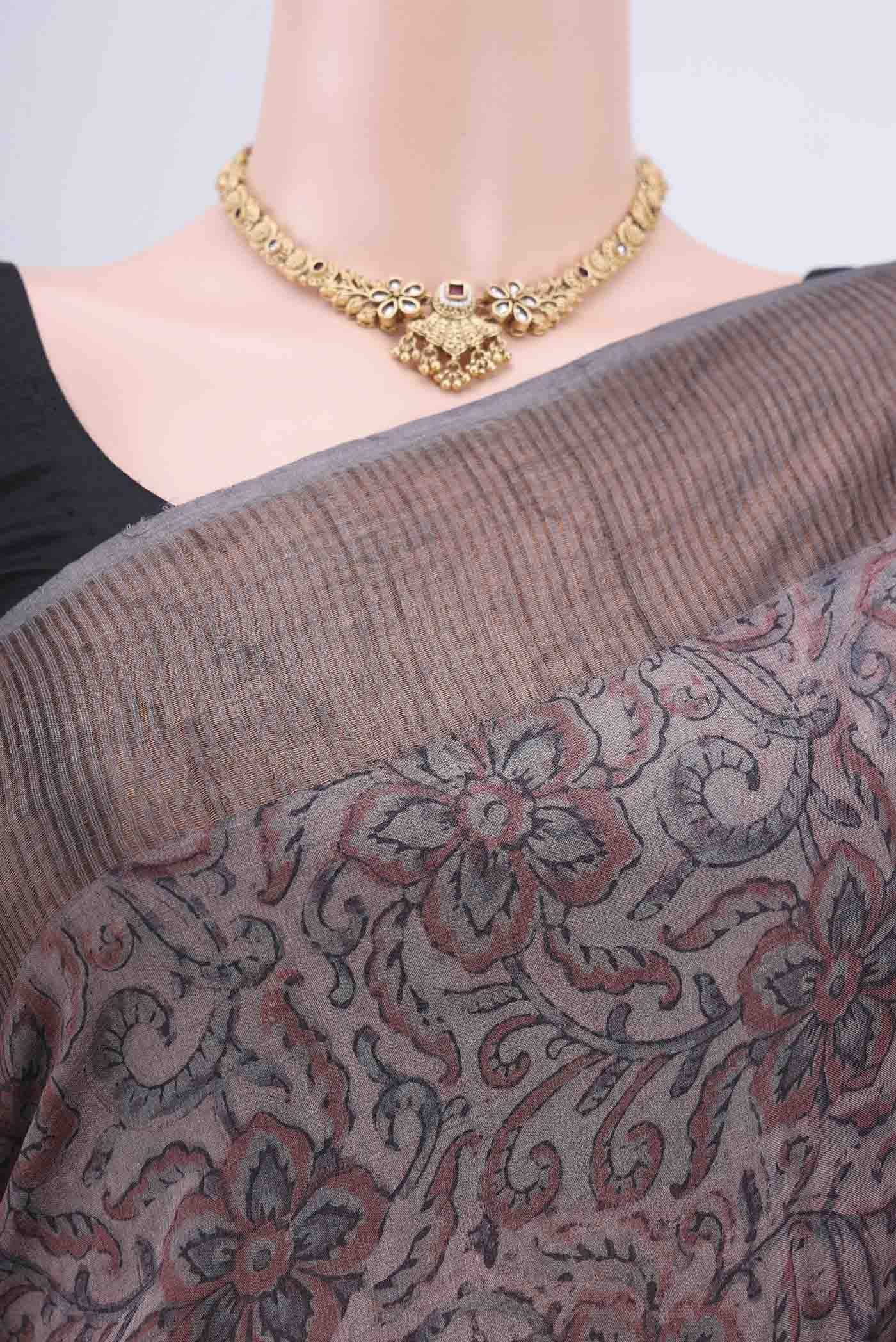 Dark Mauve Tussar Silk Saree - Image 2