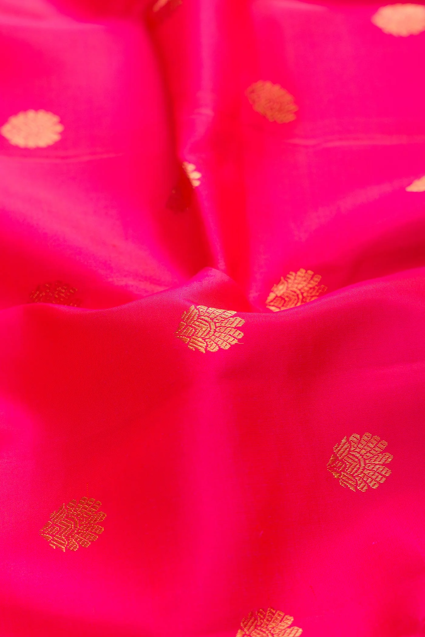 Dark Pink Dual Tone Kanjivaram Silk Saree - Image 2