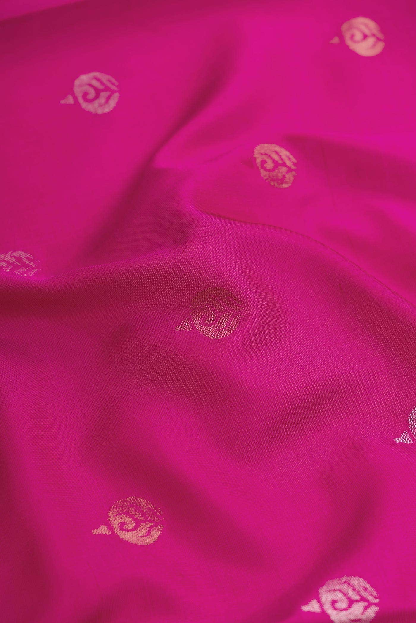 Dark Pink Dual Tone Uppada Silk Saree - Image 3