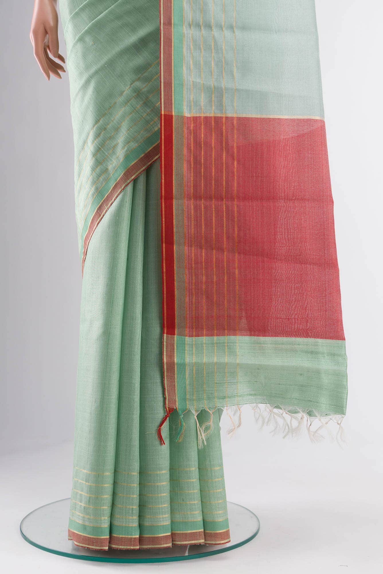 Erina-Mint Green Bhagalpuri Tussar Silk Saree - Image 9