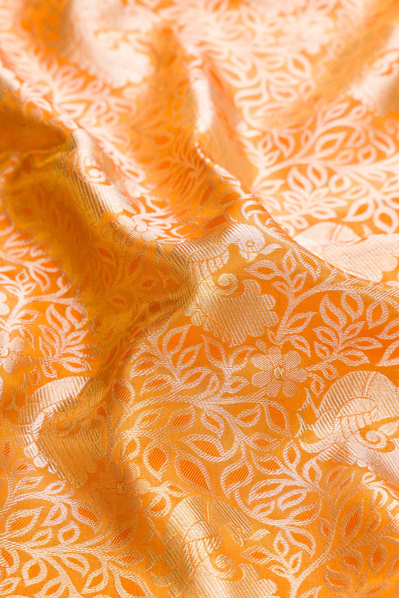 Gold Dual Tone Kanjivaram Tissue Silk Saree - Image 2