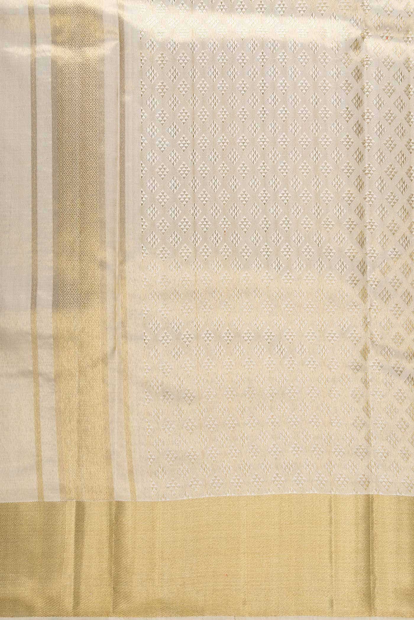Gold Silk Dhoti With Angavastram (9X 5) Muzham - Image 3