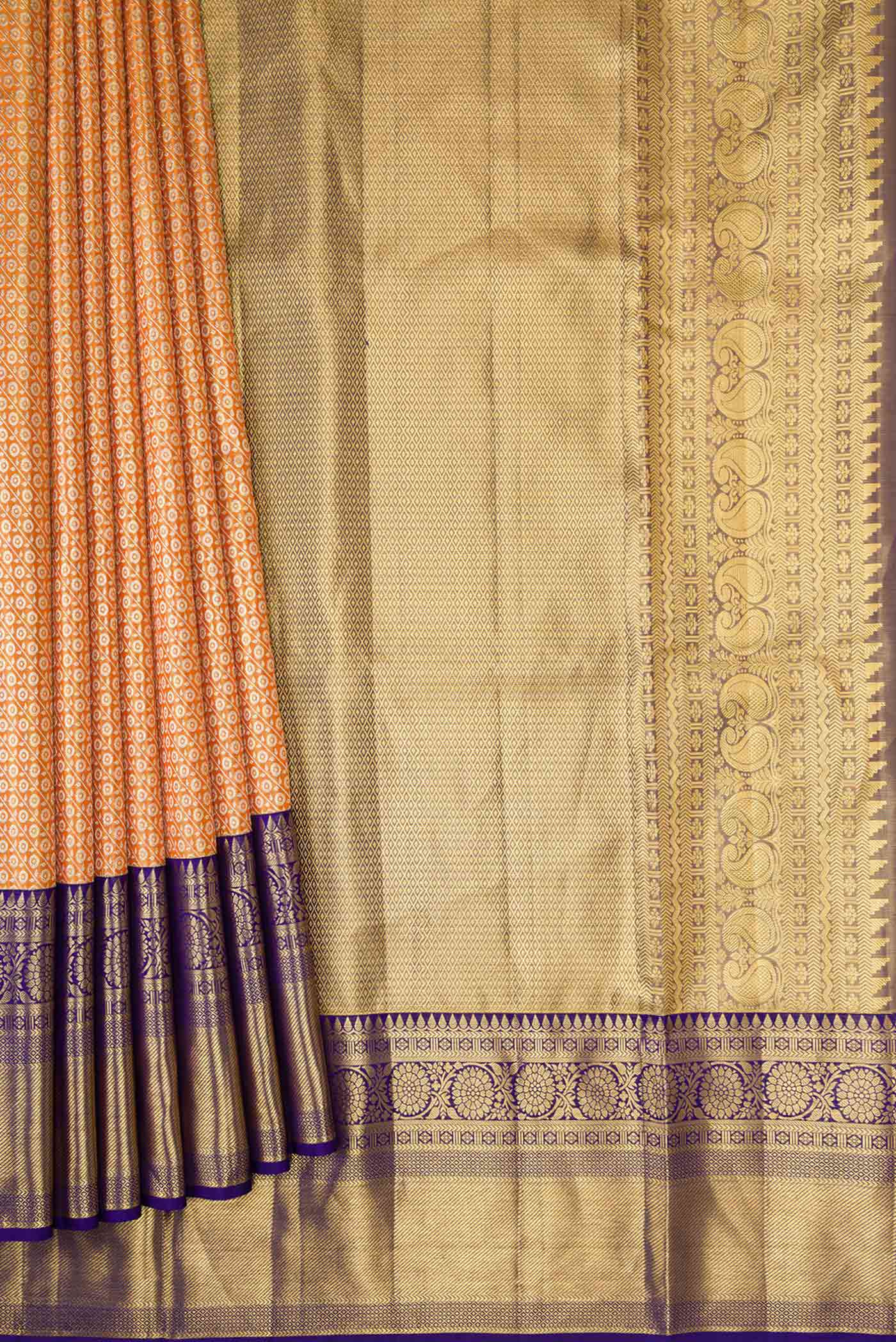 Golden Peach Dual Tone Kanchipuram Tissue Silk Saree - Image 4