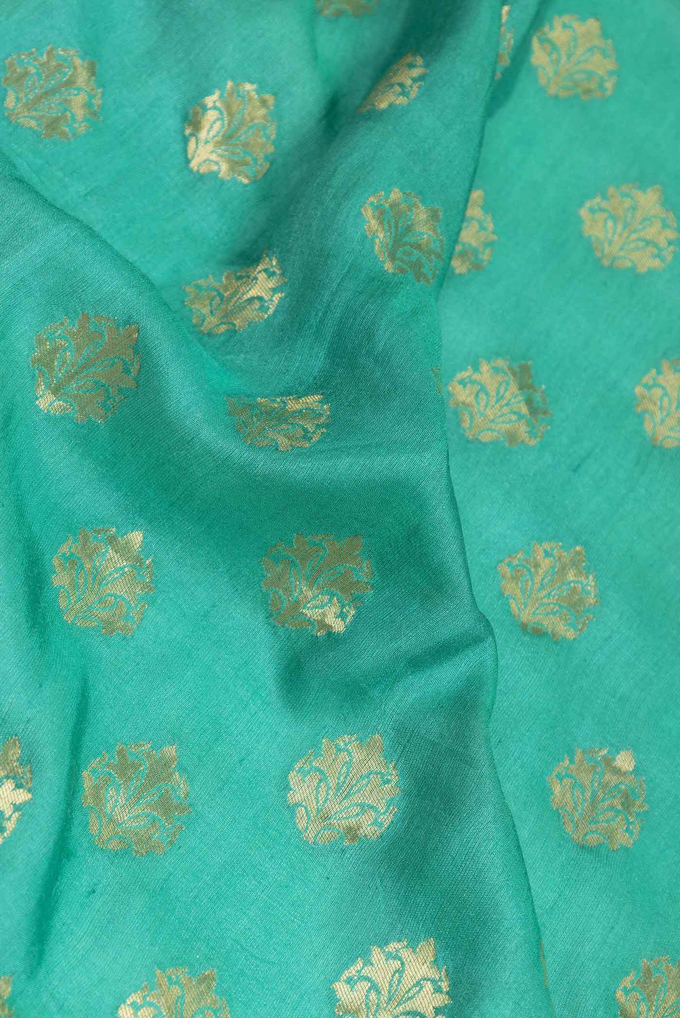 Green Dual Tone Banarasi Silk Saree - Image 2