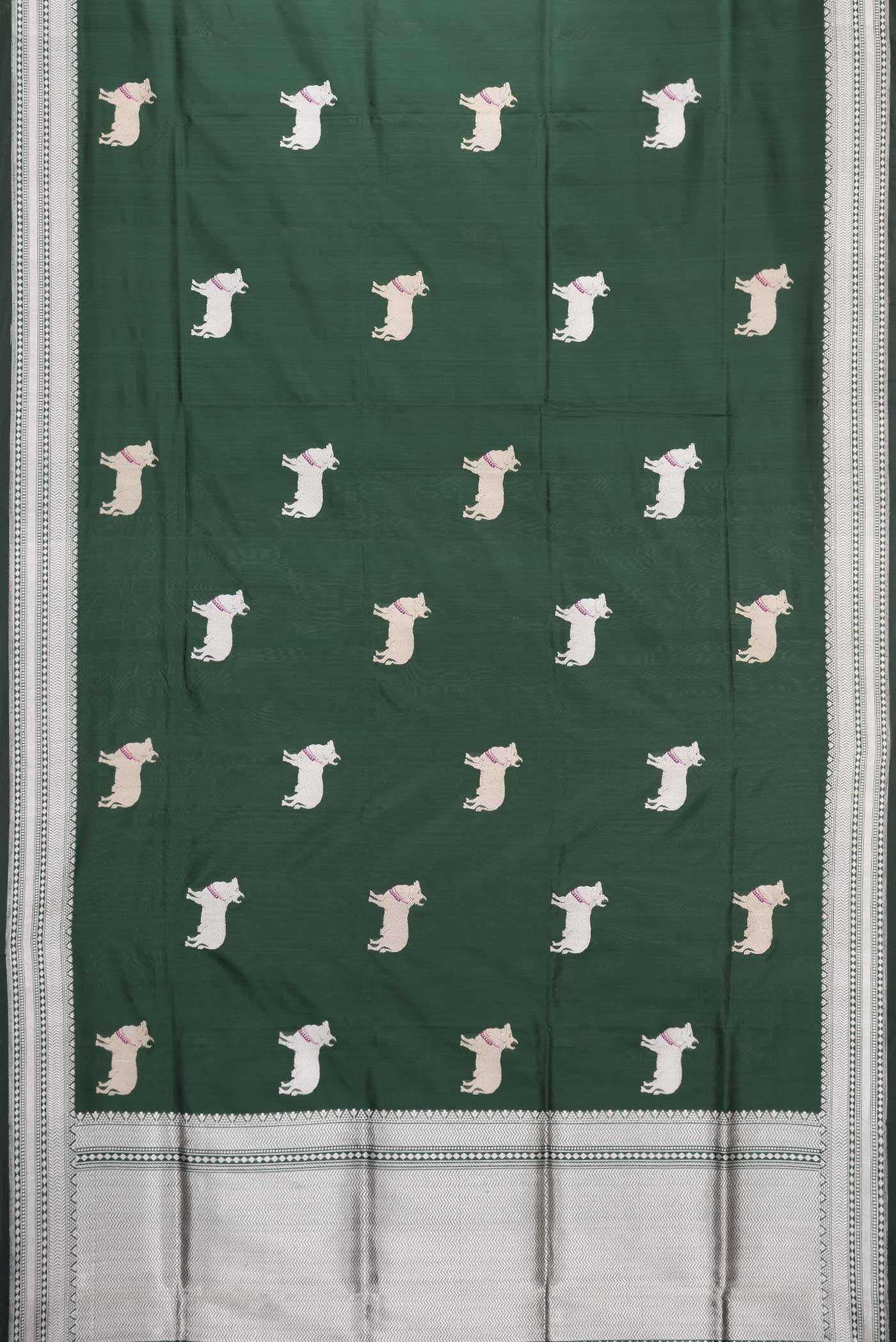 Green Dual Tone Banarasi Silk Saree - Image 4