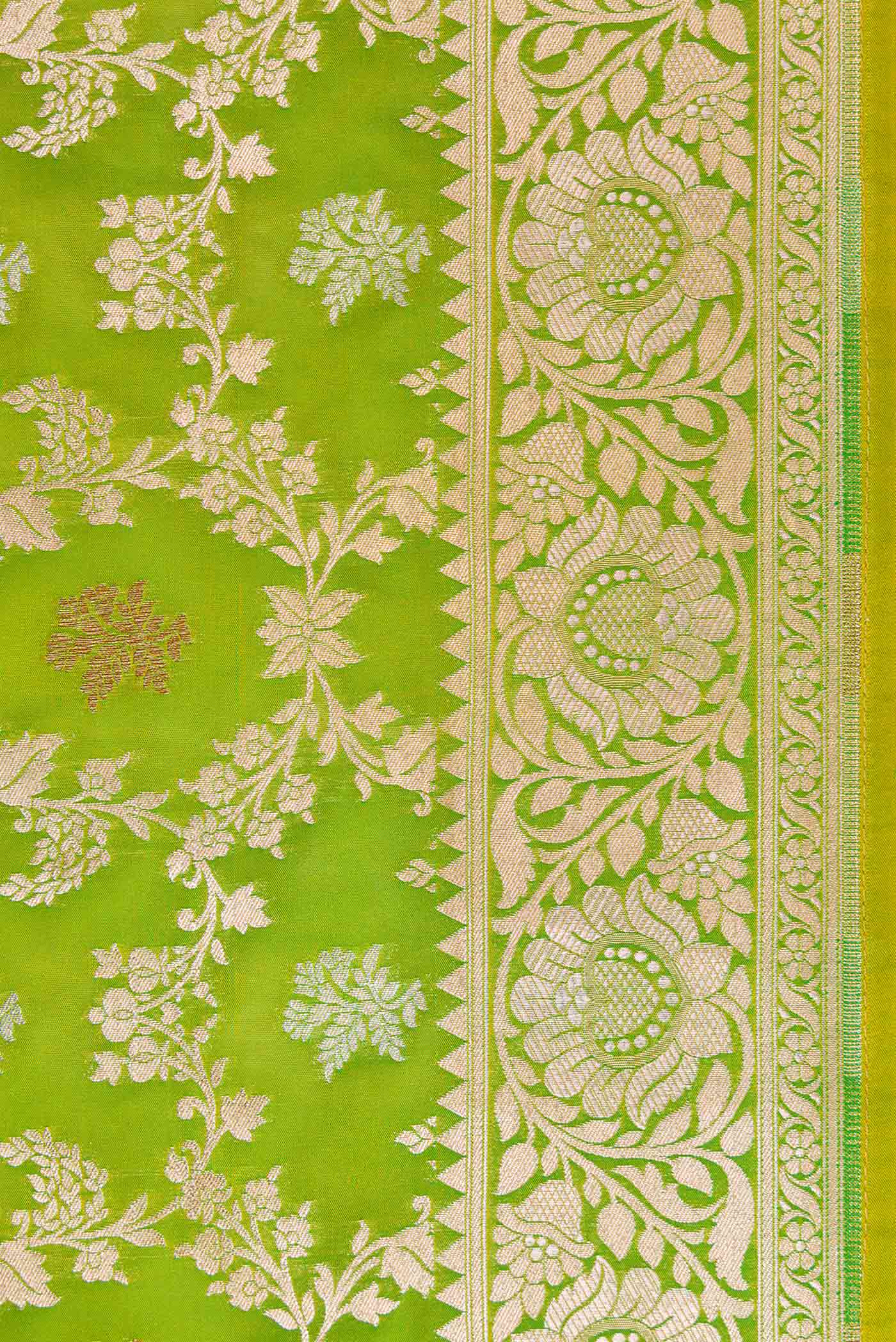 Green Blended Banarasi Silk Saree - Image 3