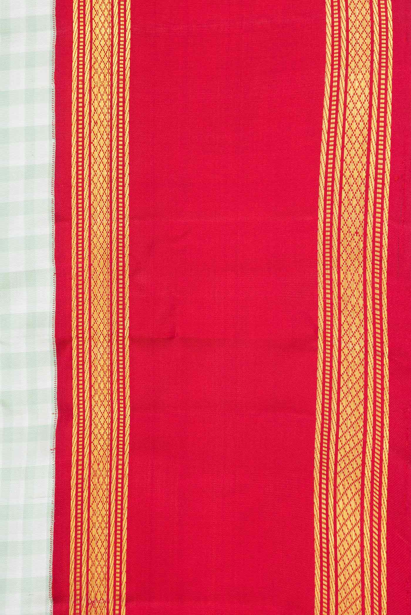 Green Dual Tone Kanjivaram Saree - Image 3