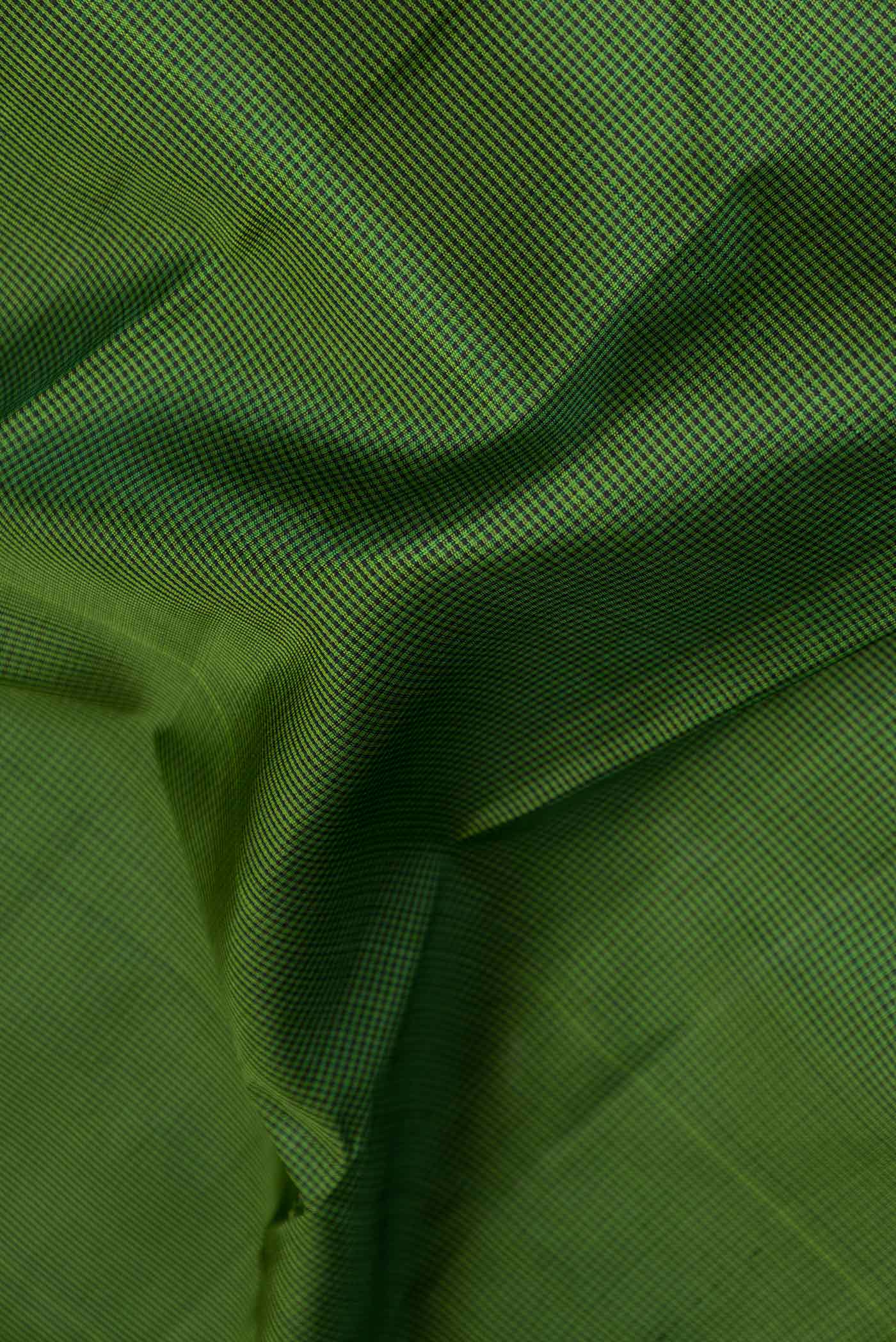 Green Dual Tone Kanchipuram Saree - Image 2
