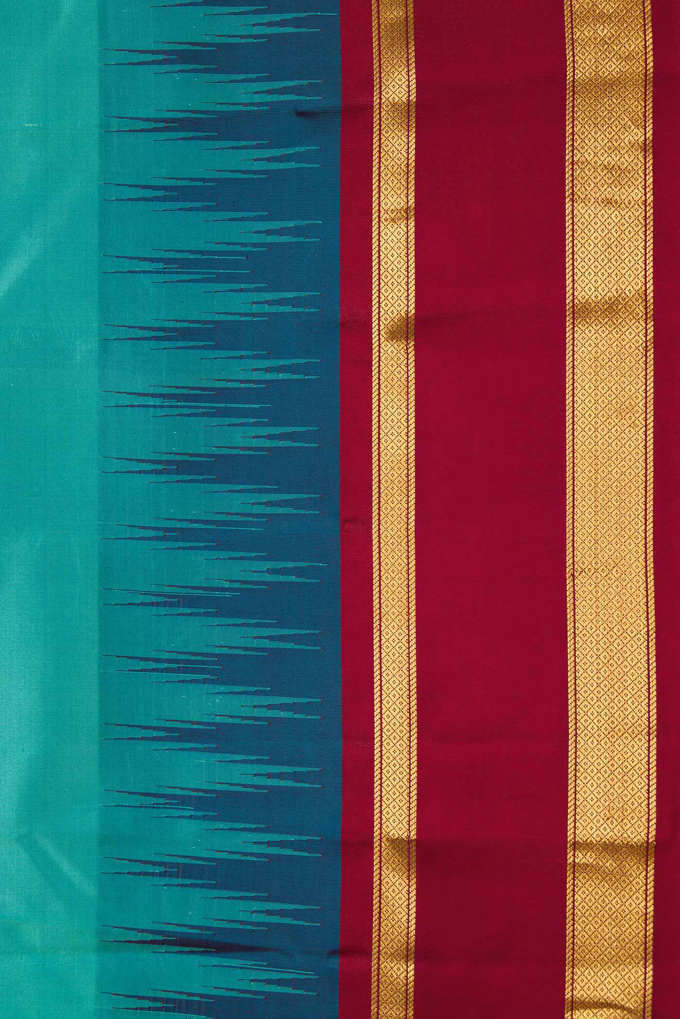 Green Dual Tone Kanchipuram Silk Saree - Image 3