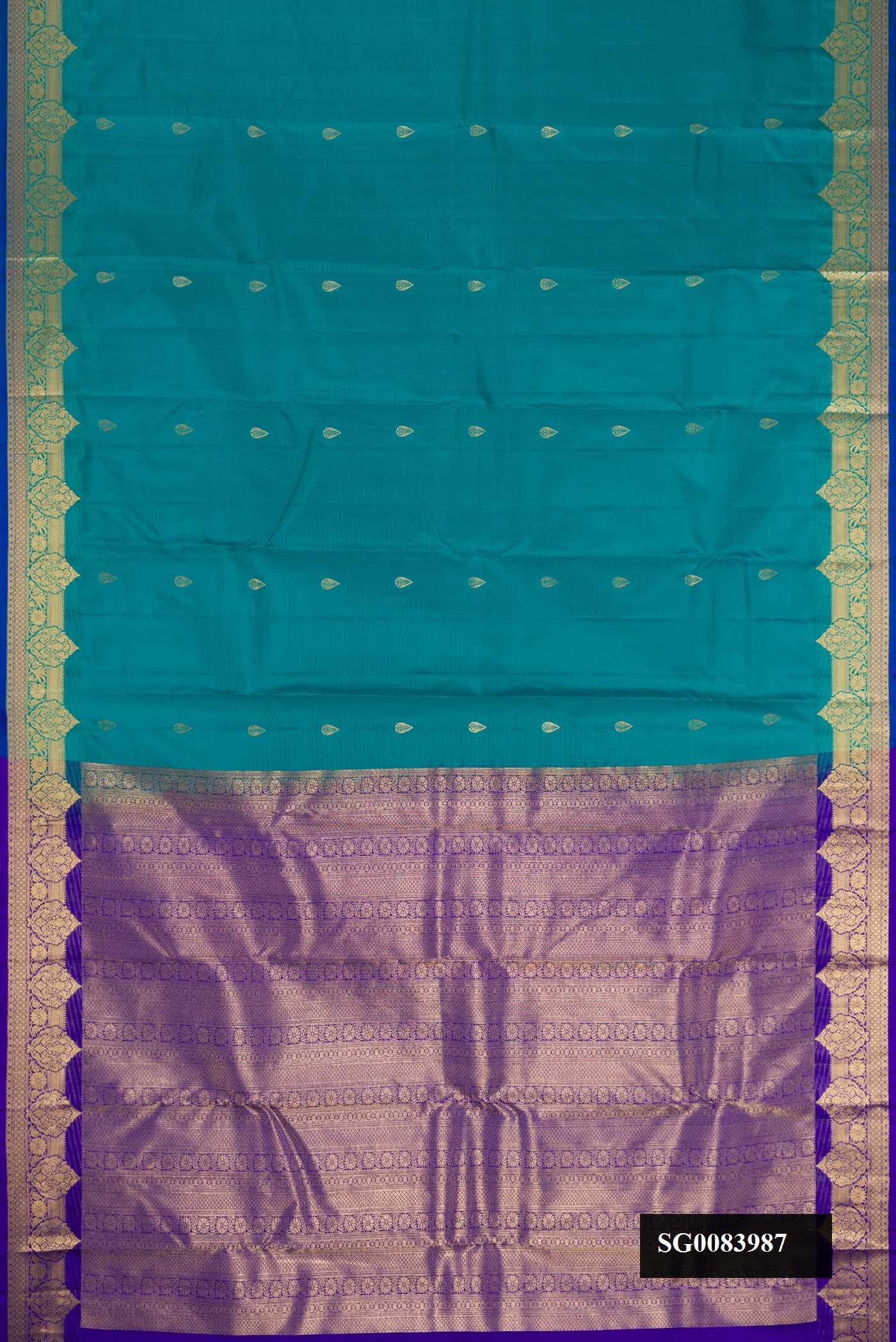 Green Dual Tone Kanchipuram Silk Saree