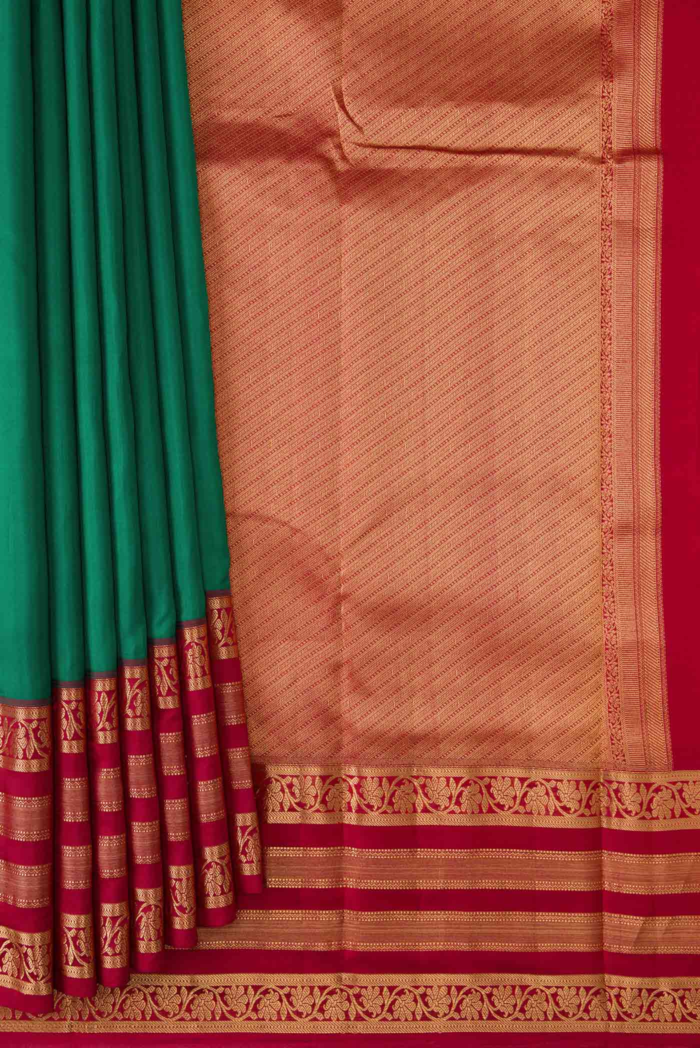 Green Dual Tone Kanchipuram Silk Saree - Image 4
