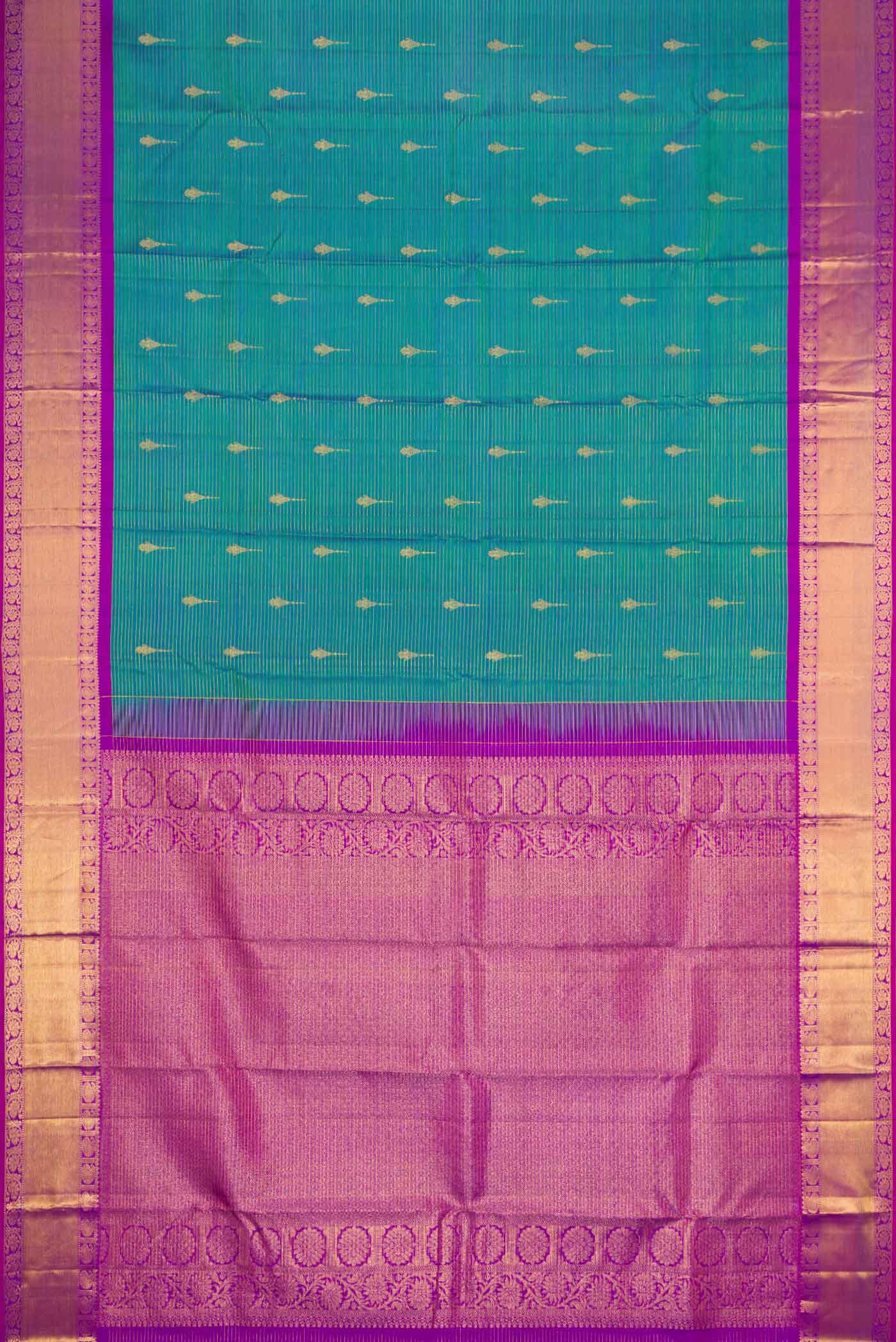 Green Dual Tone Kanjivaram Silk Saree - Image 6