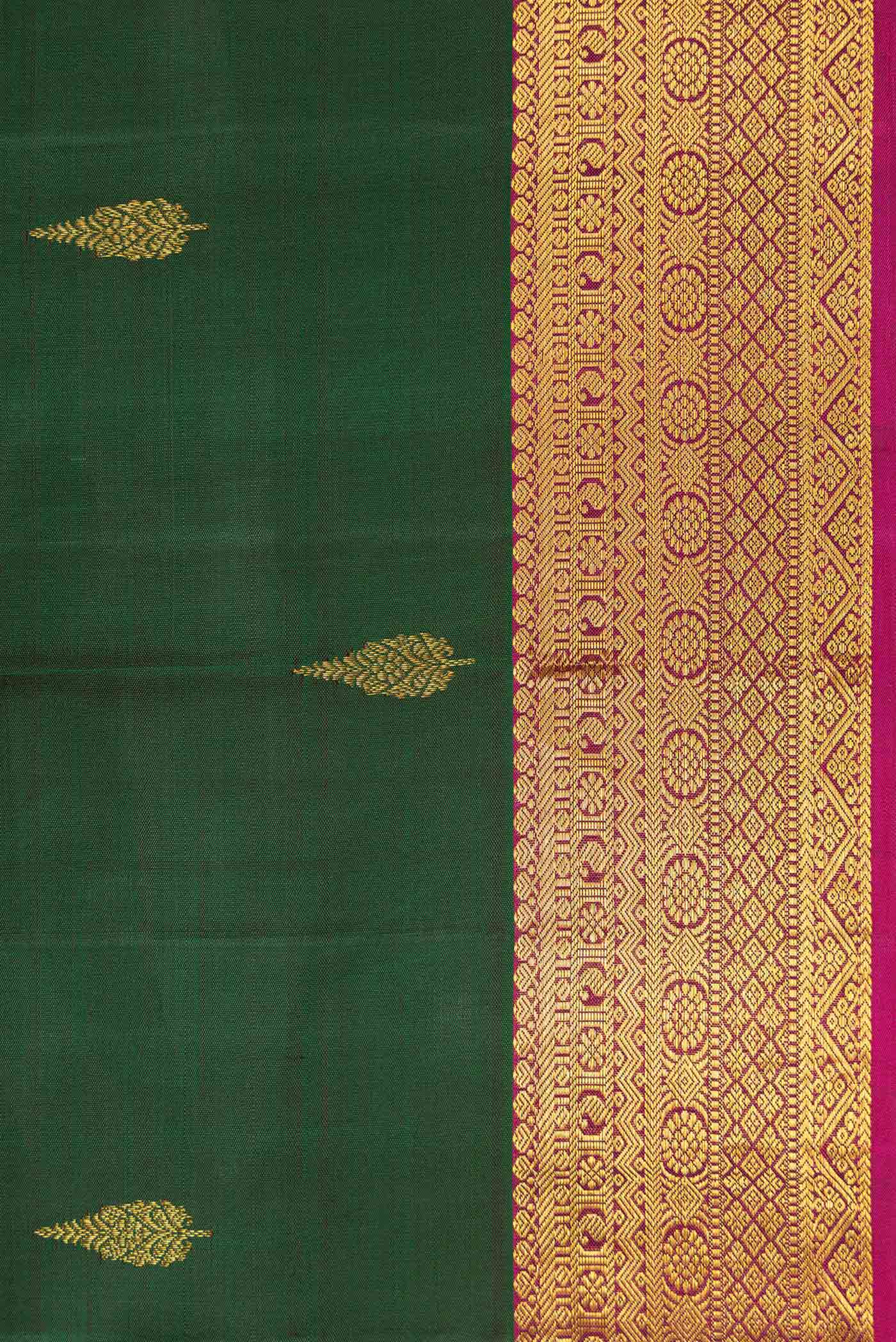 Green Dual Tone Kanchipuram Silk Saree - Image 3