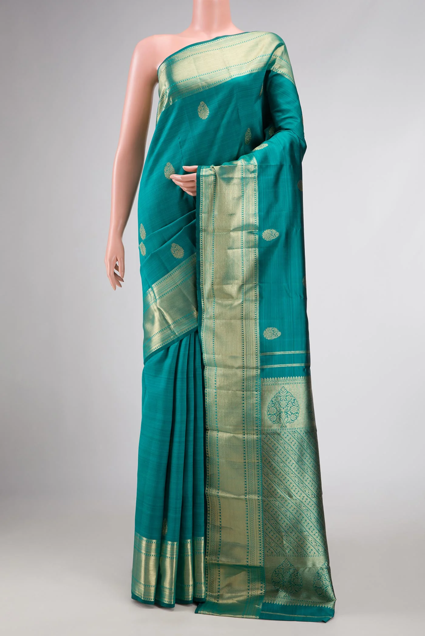 Green Dual Tone Kanchipuram Silk Saree