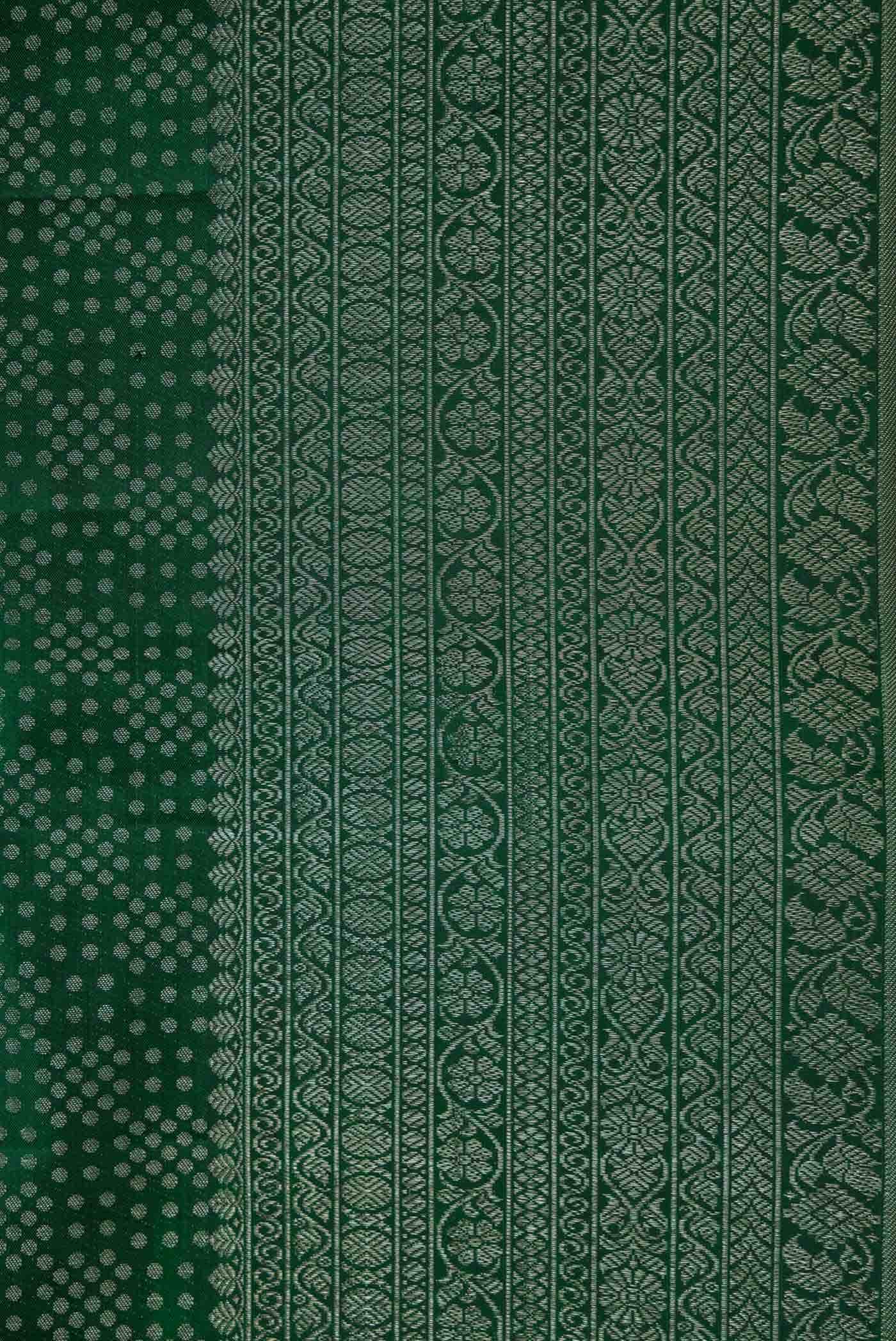 Green Dual Tone Kanjivaram Silk Saree - Image 5