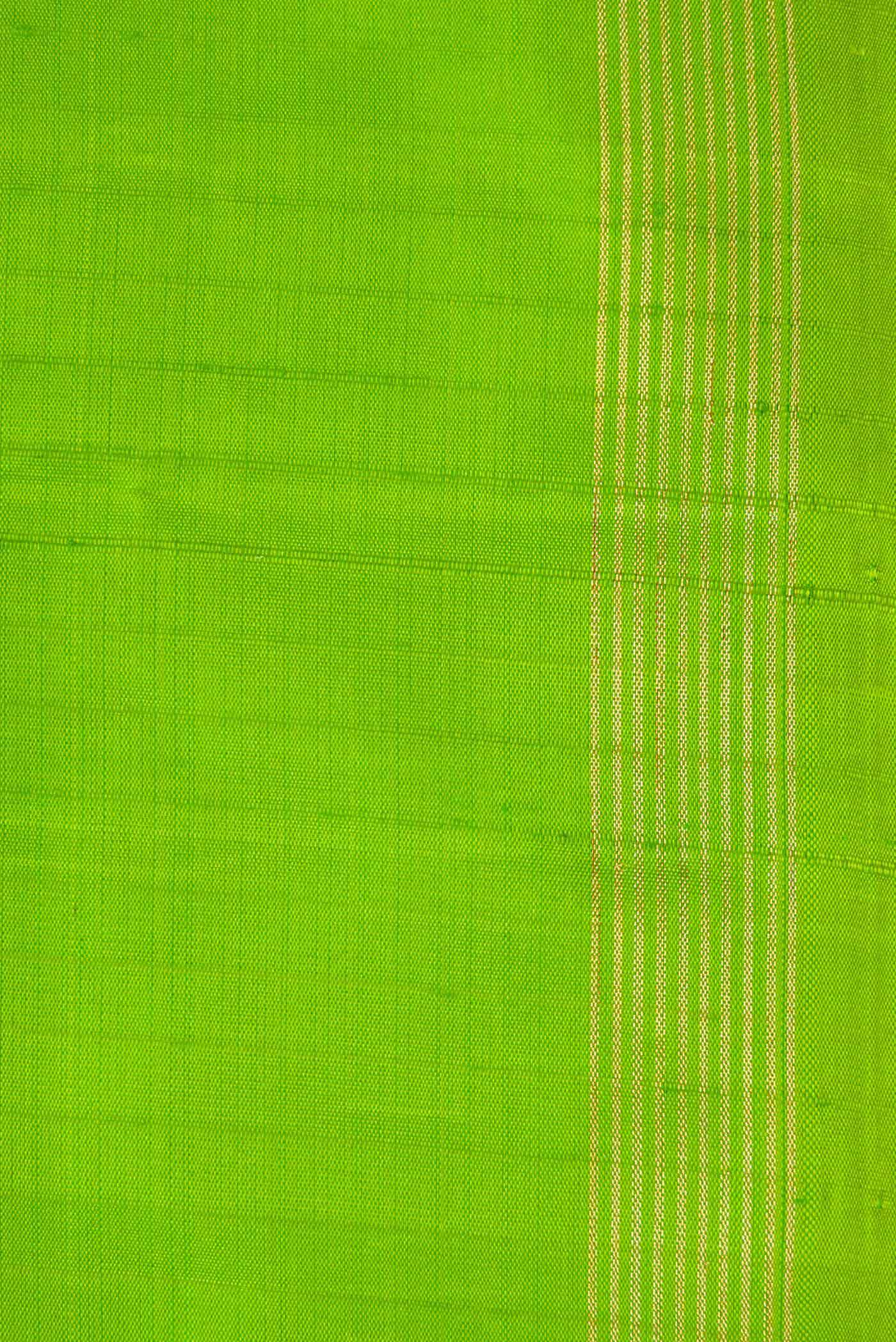 Green Dual Tone Kanjivaram Silk Saree - Image 5