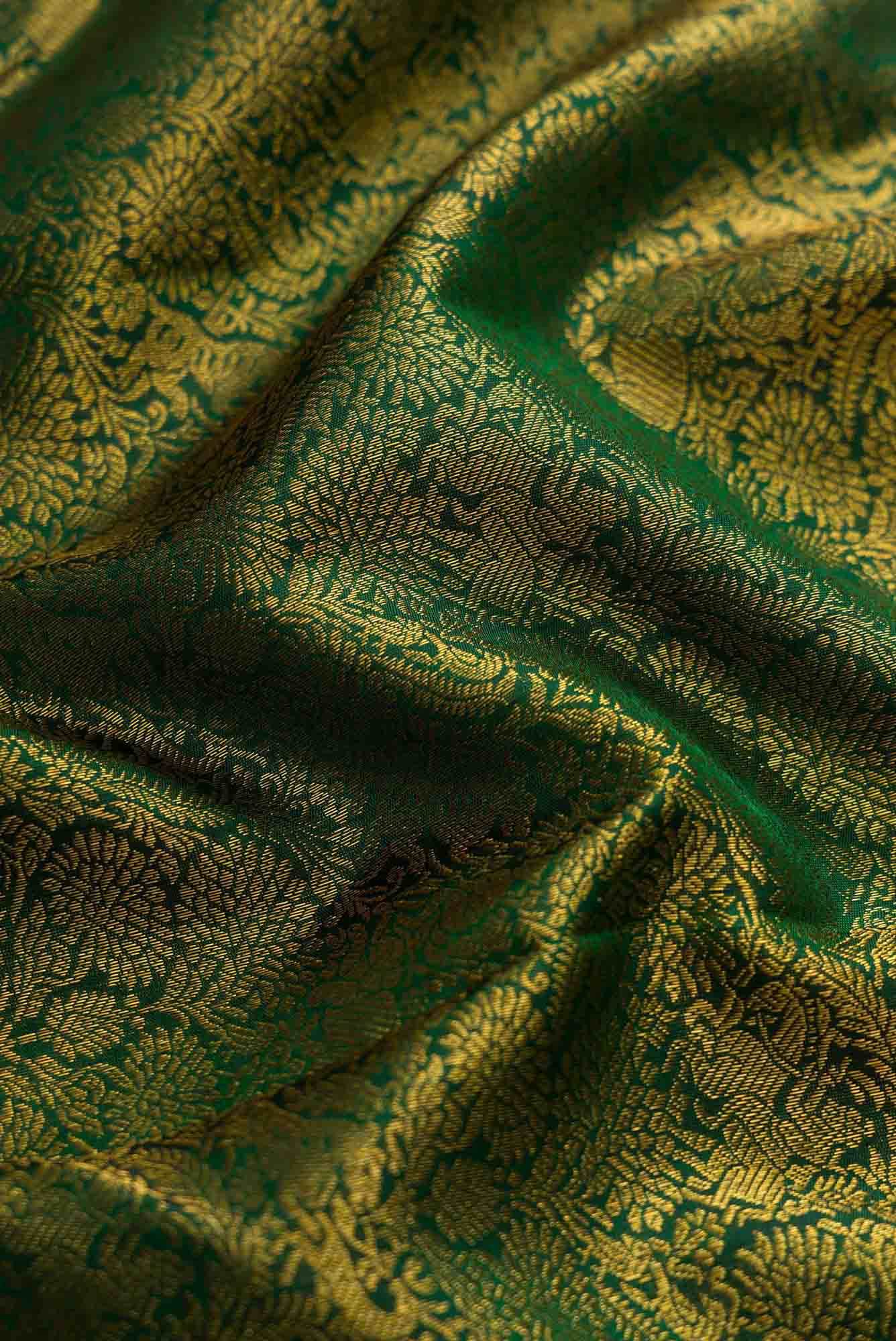 Green Dual Tone Kanchipuram Silk Saree - Image 3