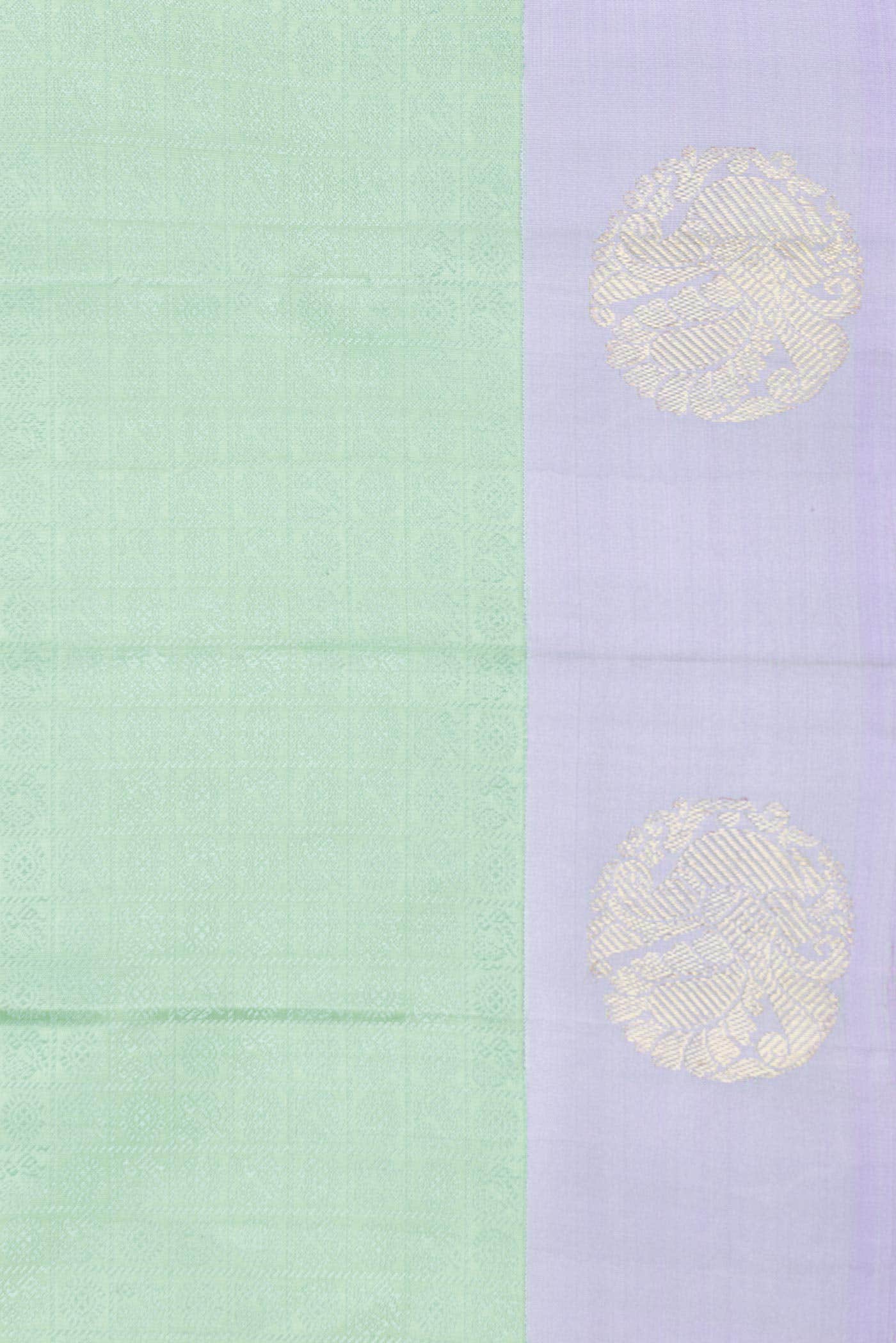 Green Dual Tone Kanjivaram Silk Saree - Image 5