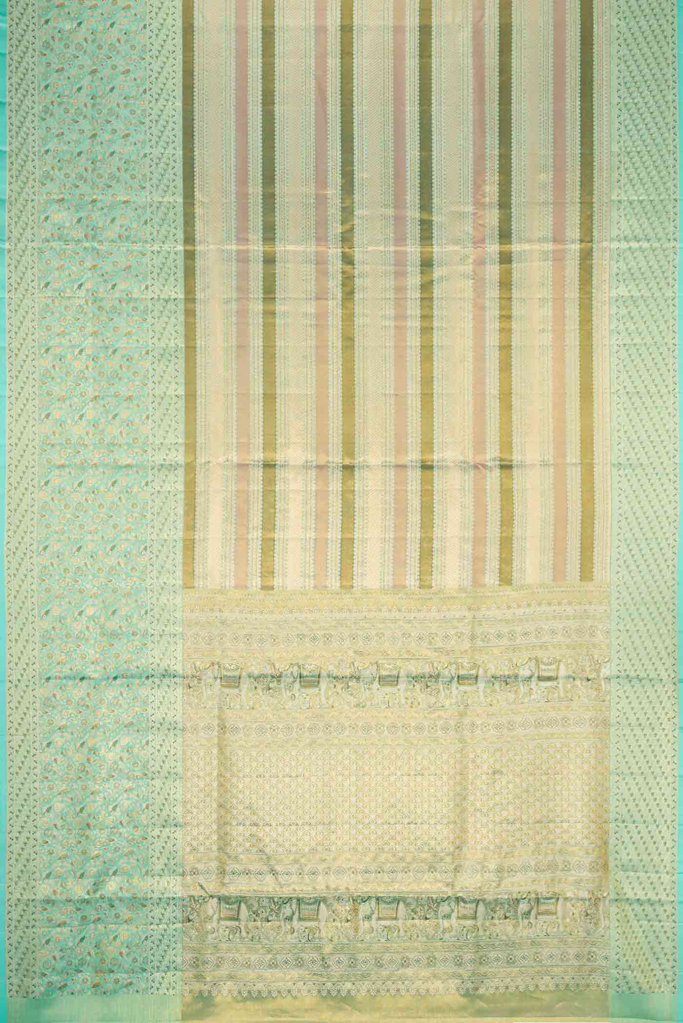 Green Dual Tone Kanchipuram Tissue Silk Saree - Image 6