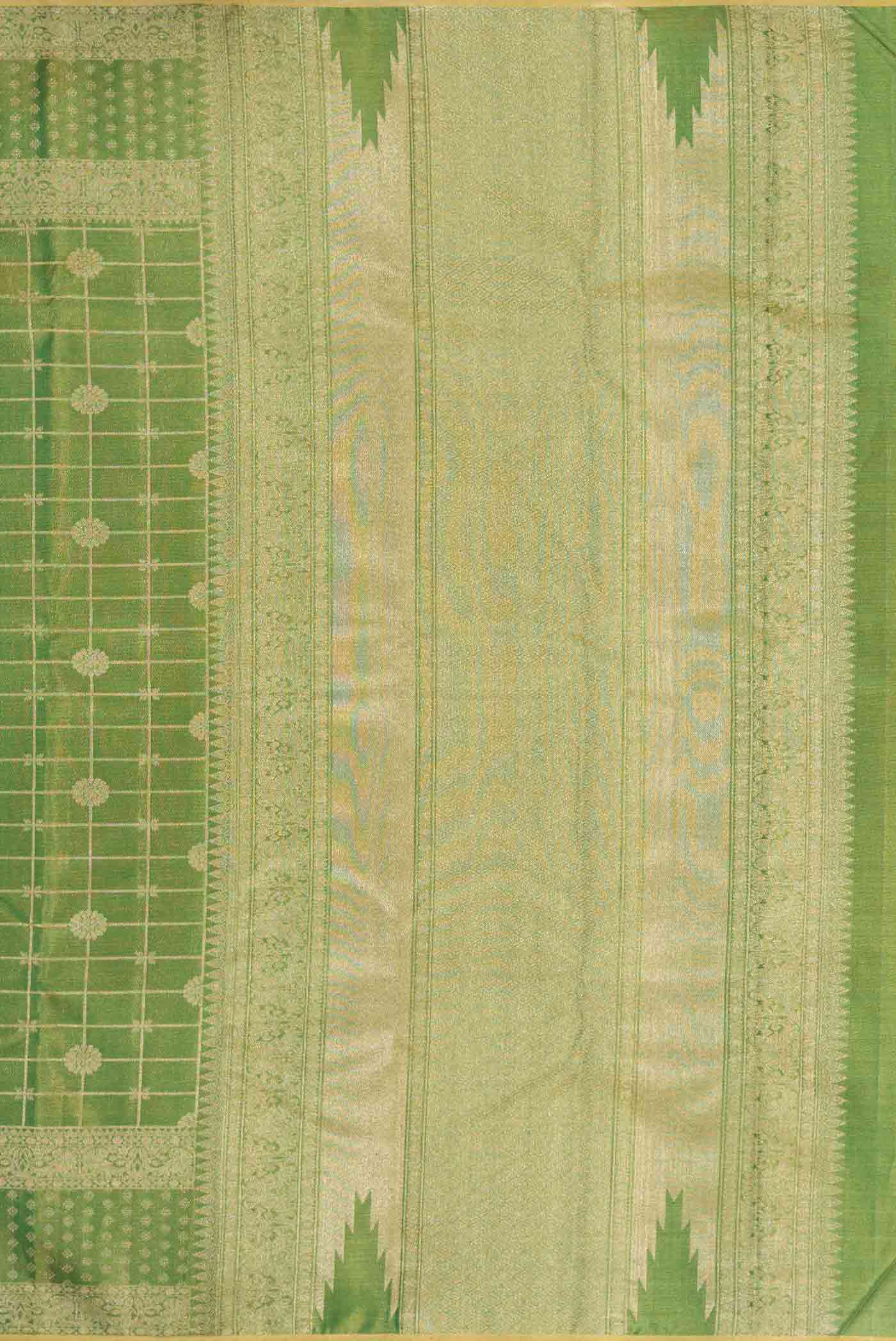 Green Dual Tone Kanchipuram Tissue Silk Saree - Image 7