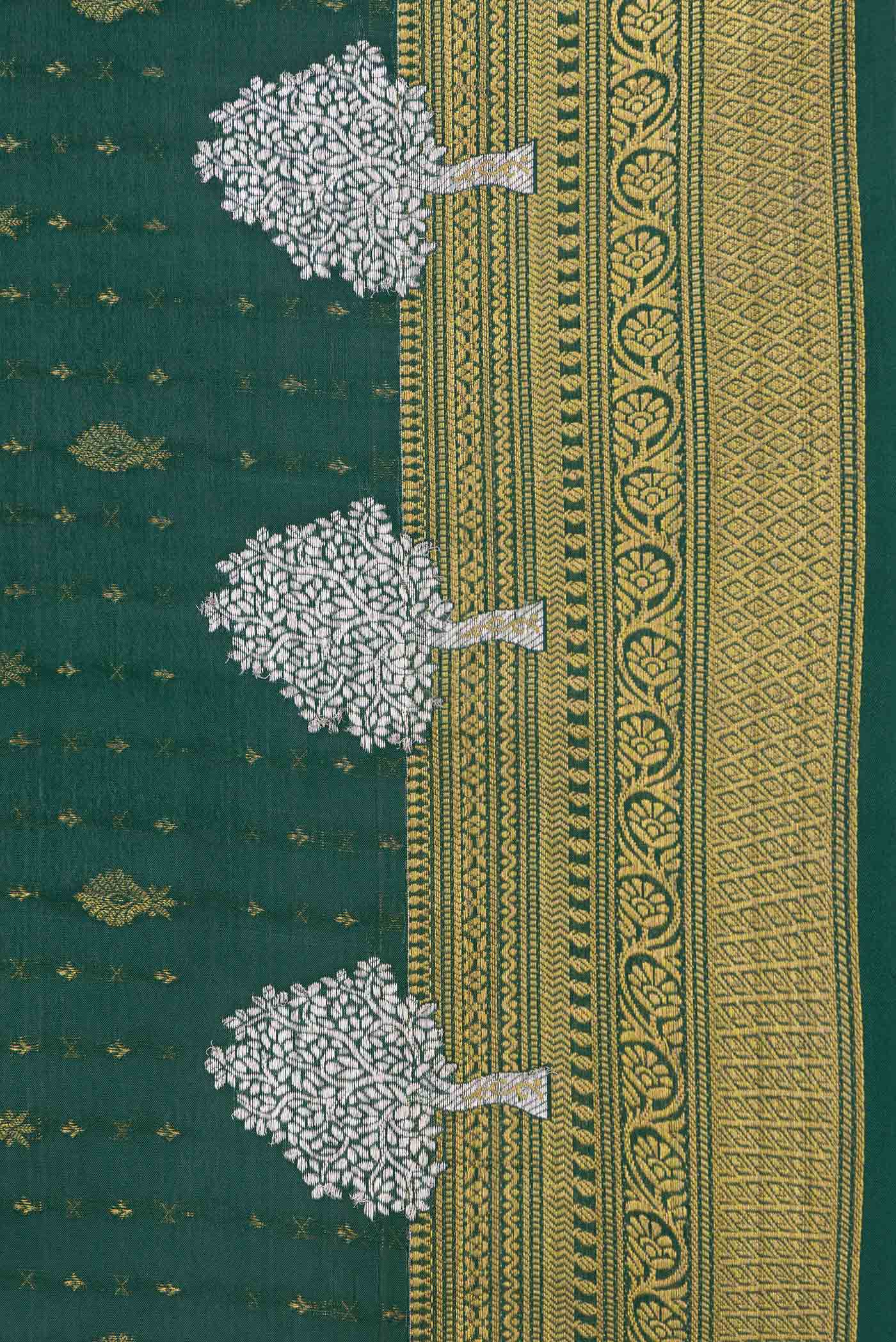 Green Dual Tone Mysore Crepe Saree - Image 3