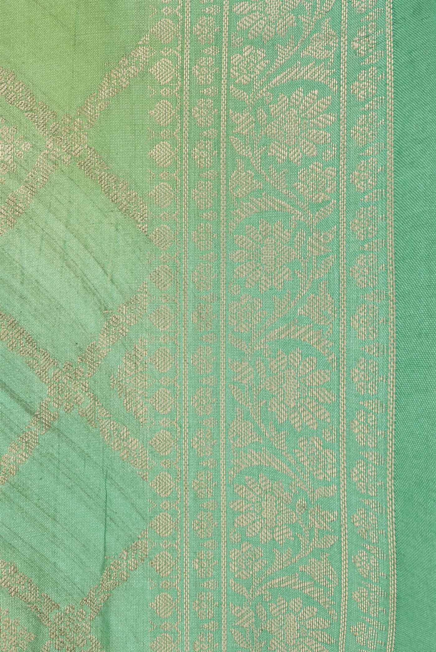 Green Dual Tone Tussar Silk Saree - Image 3